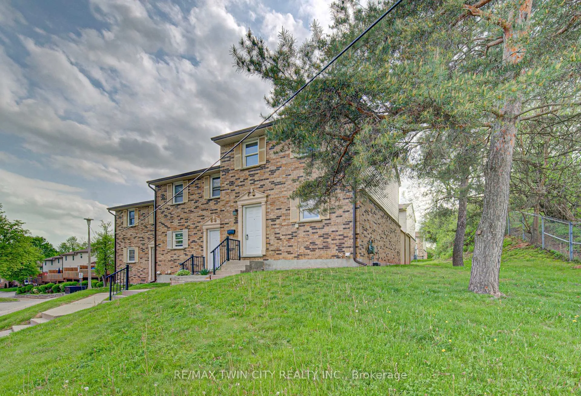 Photo 2 of Unit 26, 175 Cedar Street, Cambridge, Southwood - Kinbridge — HOMEH
