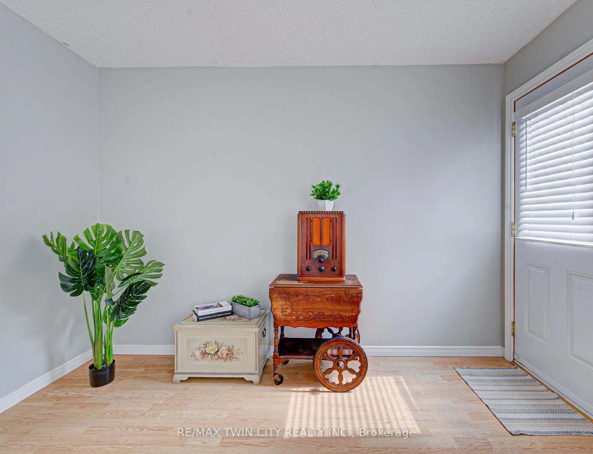Photo 12 of Unit 26, 175 Cedar Street, Cambridge, Southwood - Kinbridge — HOMEH