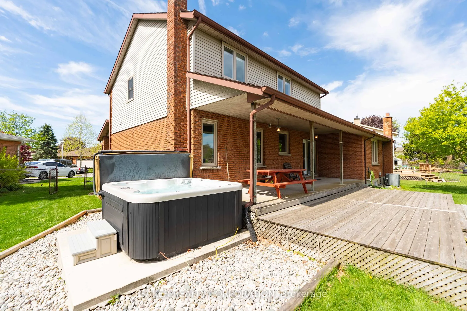 Photo 6 of 44 Golfview Crescent, London, South Q — HOMEH