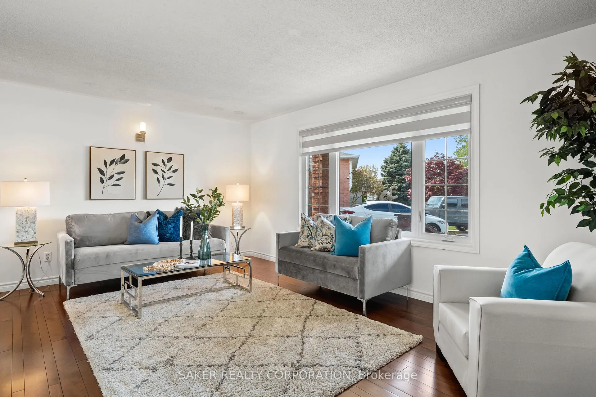 Photo 17 of 44 Golfview Crescent, London, South Q — HOMEH