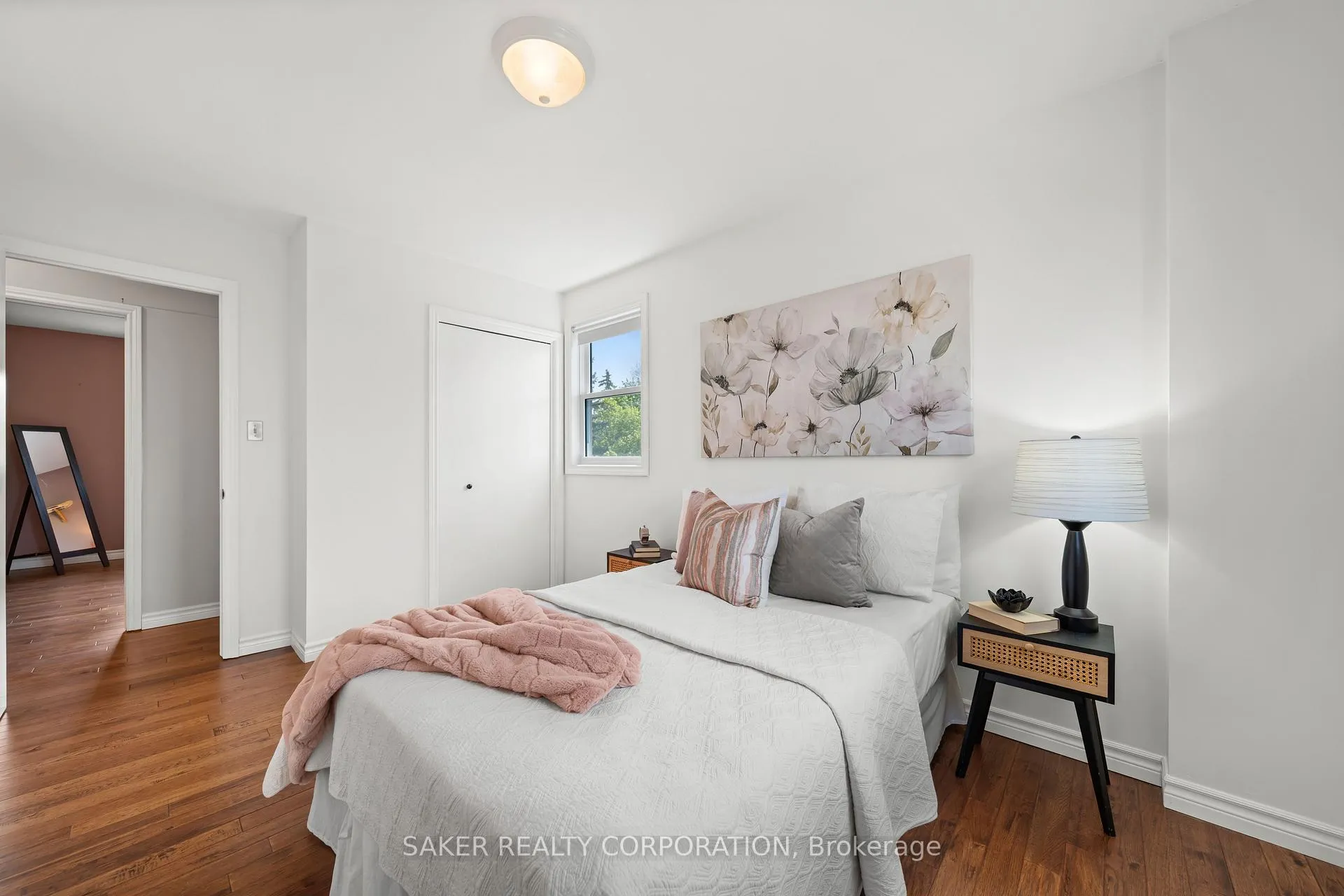 Photo 40 of 44 Golfview Crescent, London, South Q — HOMEH