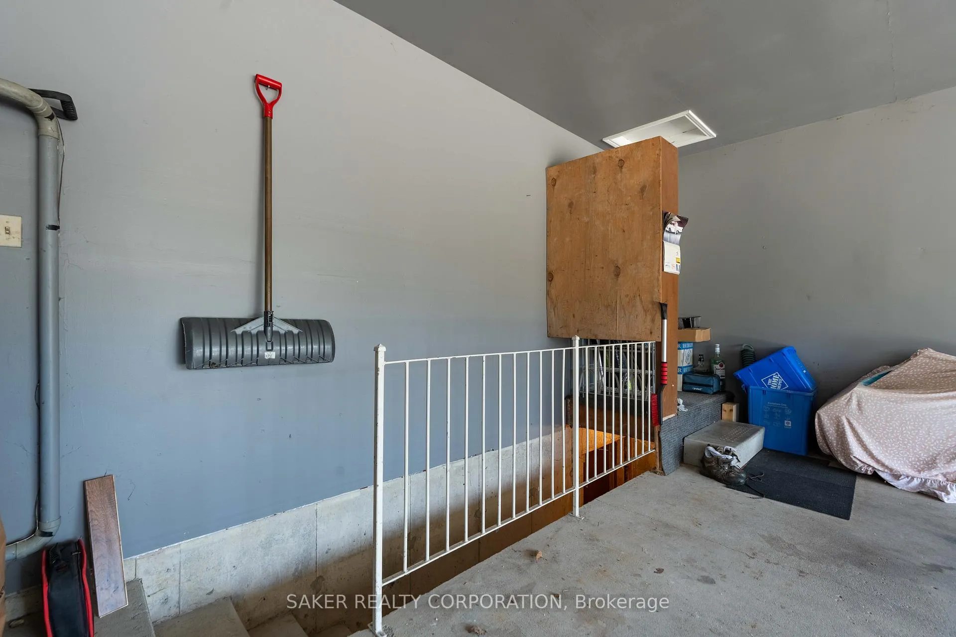 Photo 45 of 44 Golfview Crescent, London, South Q — HOMEH