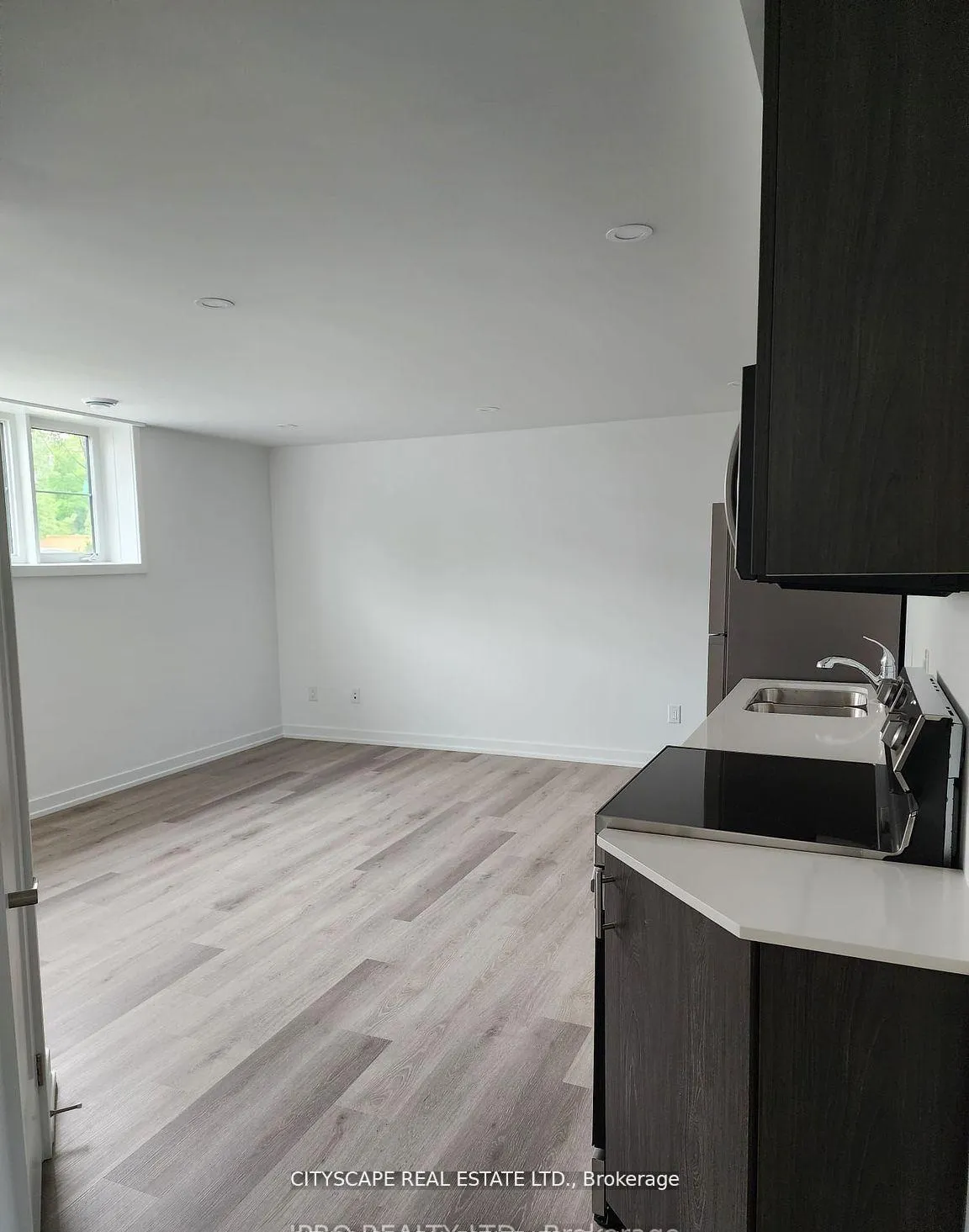 Photo 11 of Unit 814, 4263 Fourth Avenue, Niagara Falls, Downtown — HOMEH