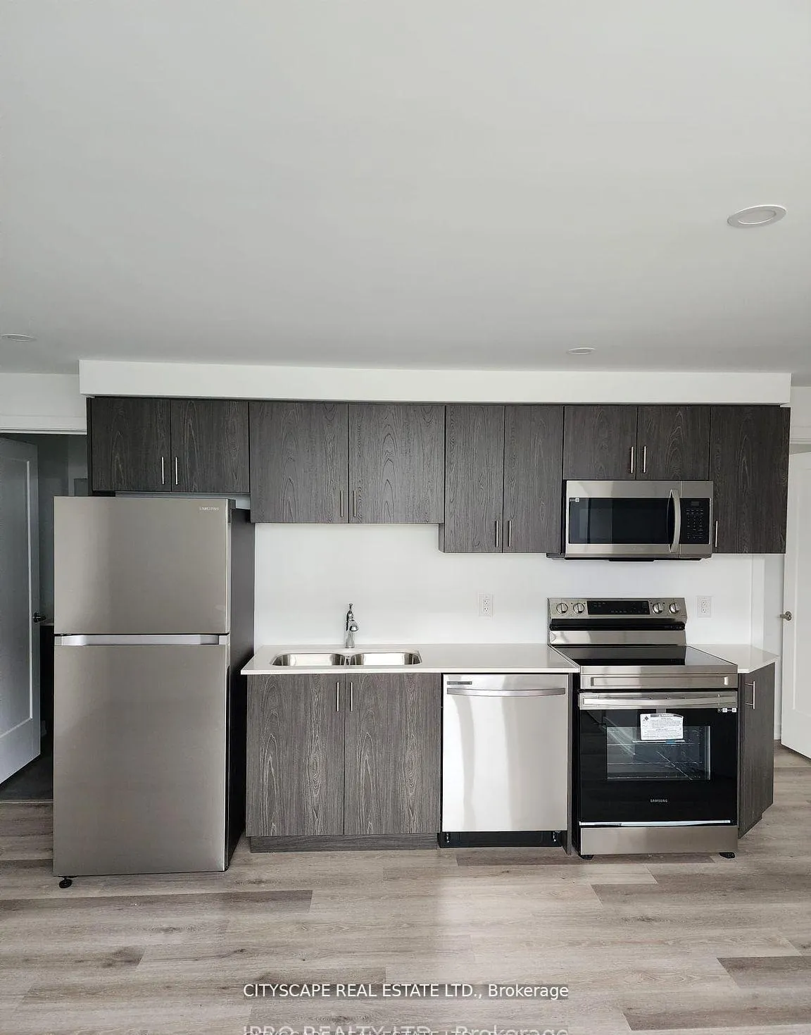 Photo 12 of Unit 814, 4263 Fourth Avenue, Niagara Falls, Downtown — HOMEH