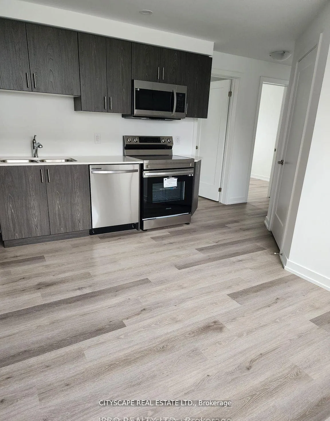 Photo 13 of Unit 814, 4263 Fourth Avenue, Niagara Falls, Downtown — HOMEH