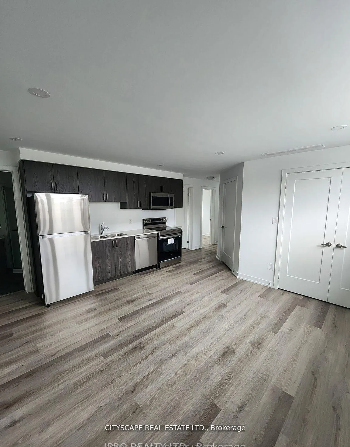 Photo 14 of Unit 814, 4263 Fourth Avenue, Niagara Falls, Downtown — HOMEH