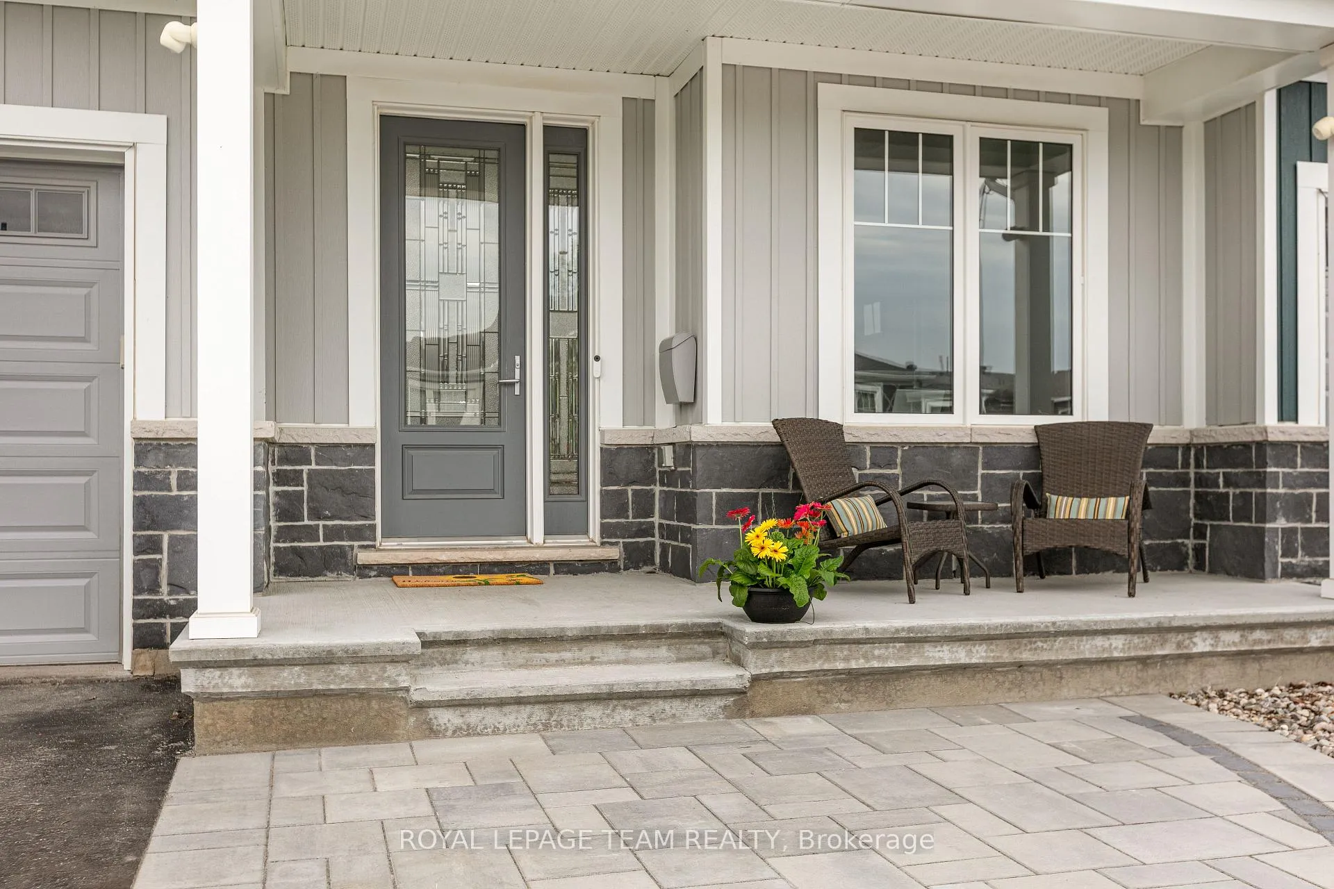 Photo 4 of 773 Coast Circle, Ottawa, Mahogany Community — HOMEH