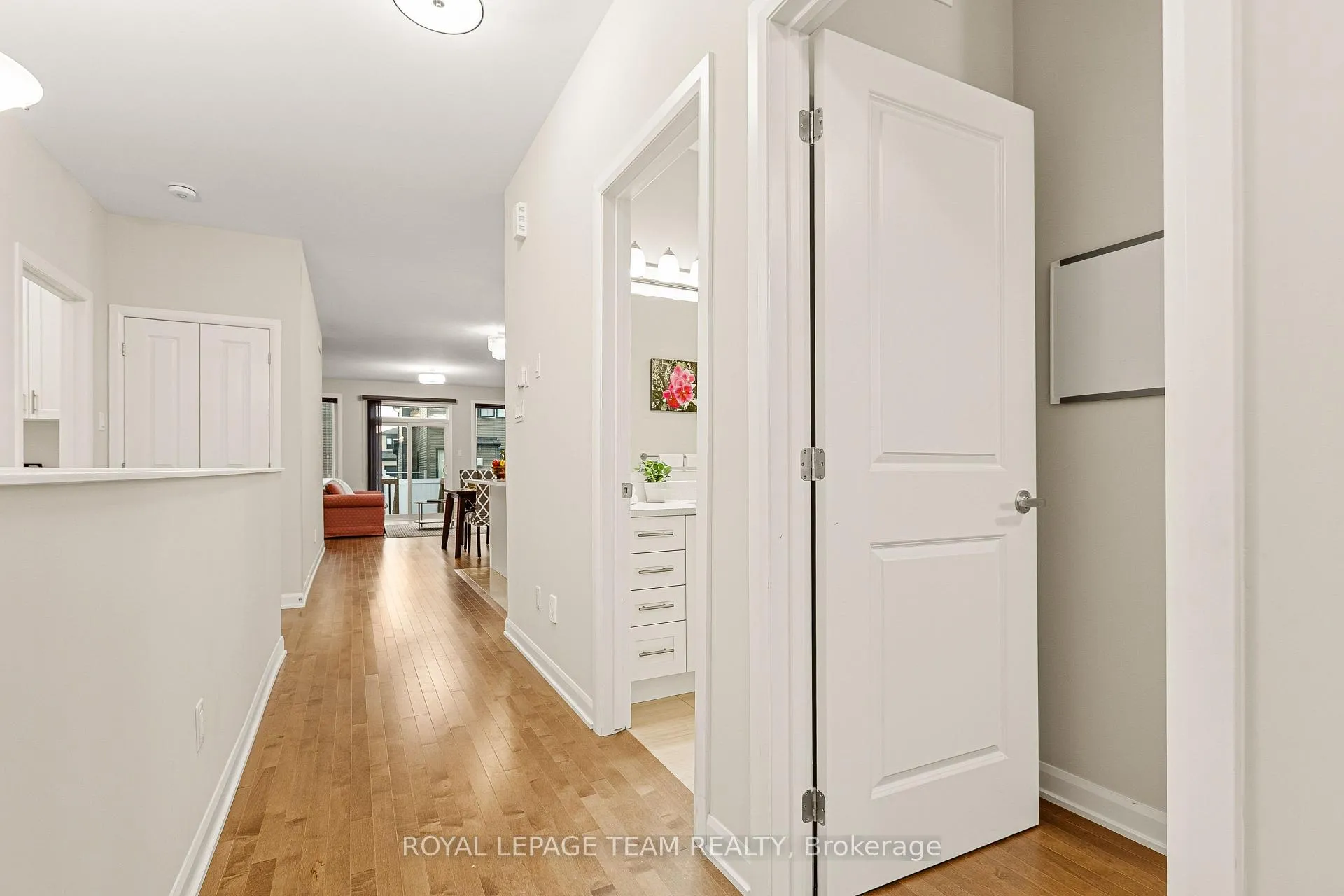 Photo 6 of 773 Coast Circle, Ottawa, Mahogany Community — HOMEH