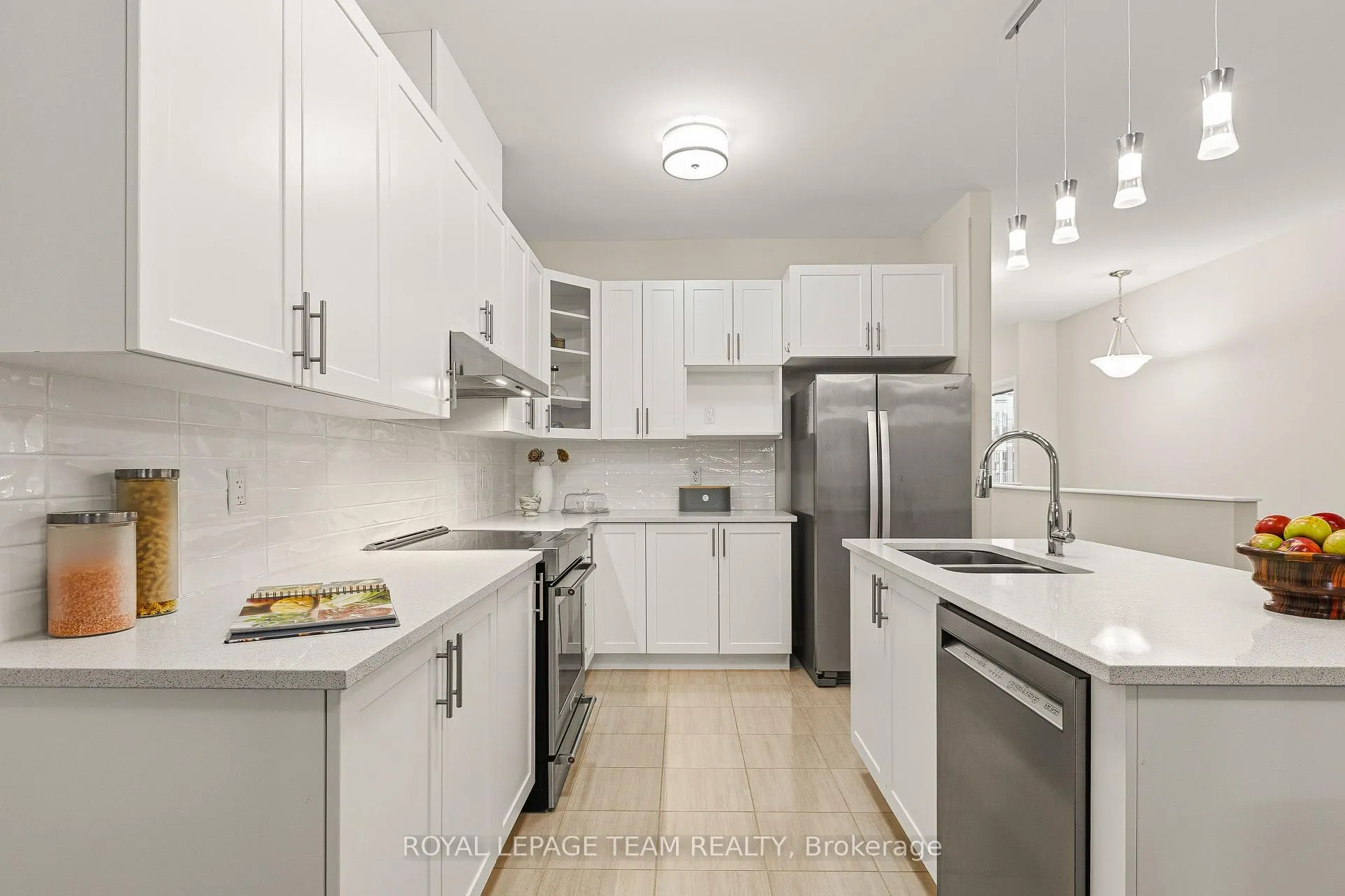 Photo 9 of 773 Coast Circle, Ottawa, Mahogany Community — HOMEH