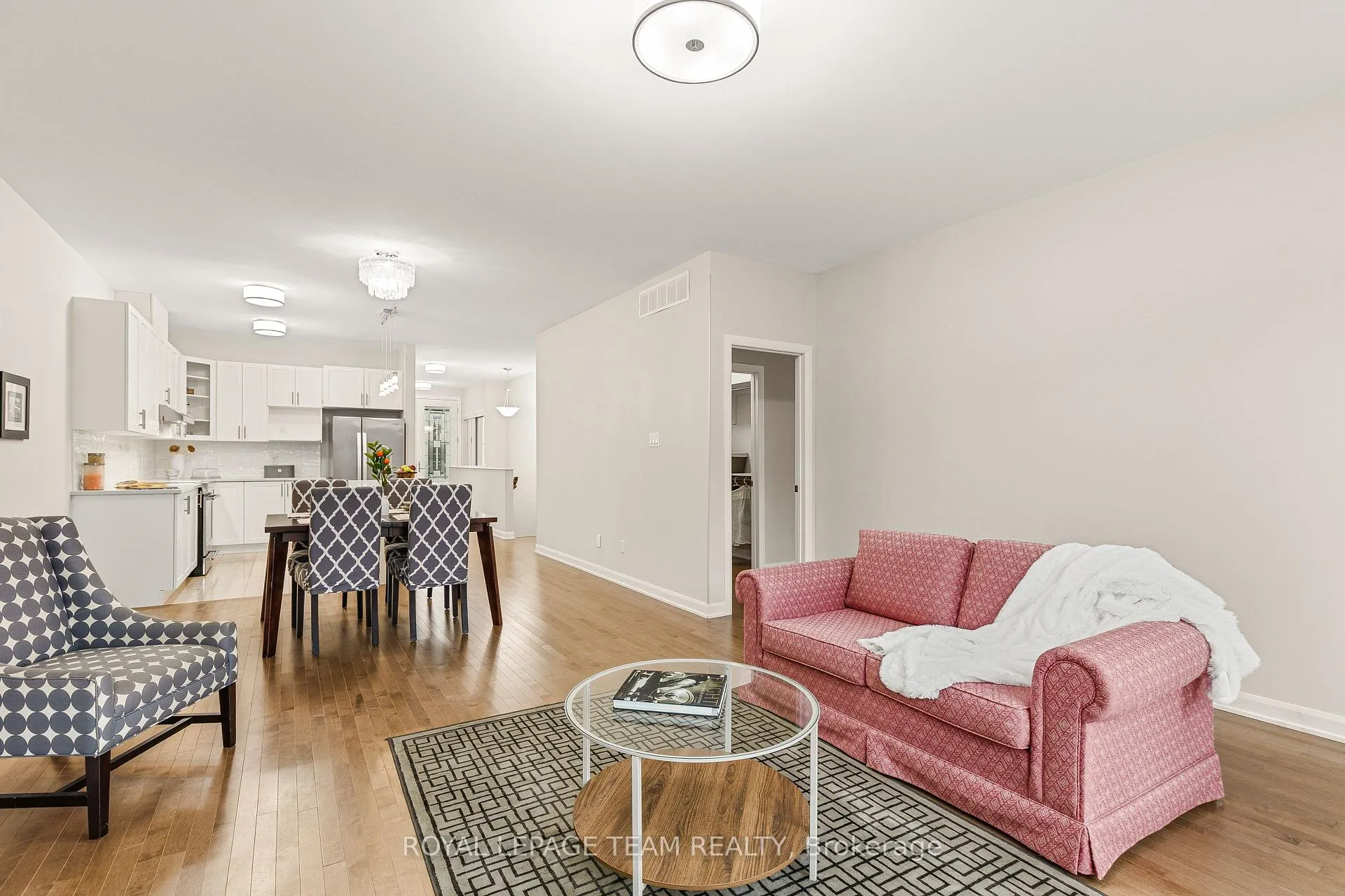 Photo 19 of 773 Coast Circle, Ottawa, Mahogany Community — HOMEH