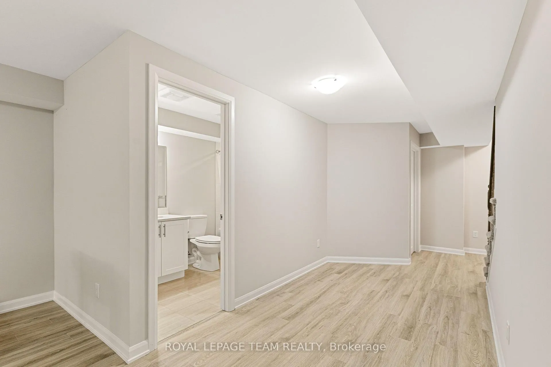 Photo 32 of 773 Coast Circle, Ottawa, Mahogany Community — HOMEH