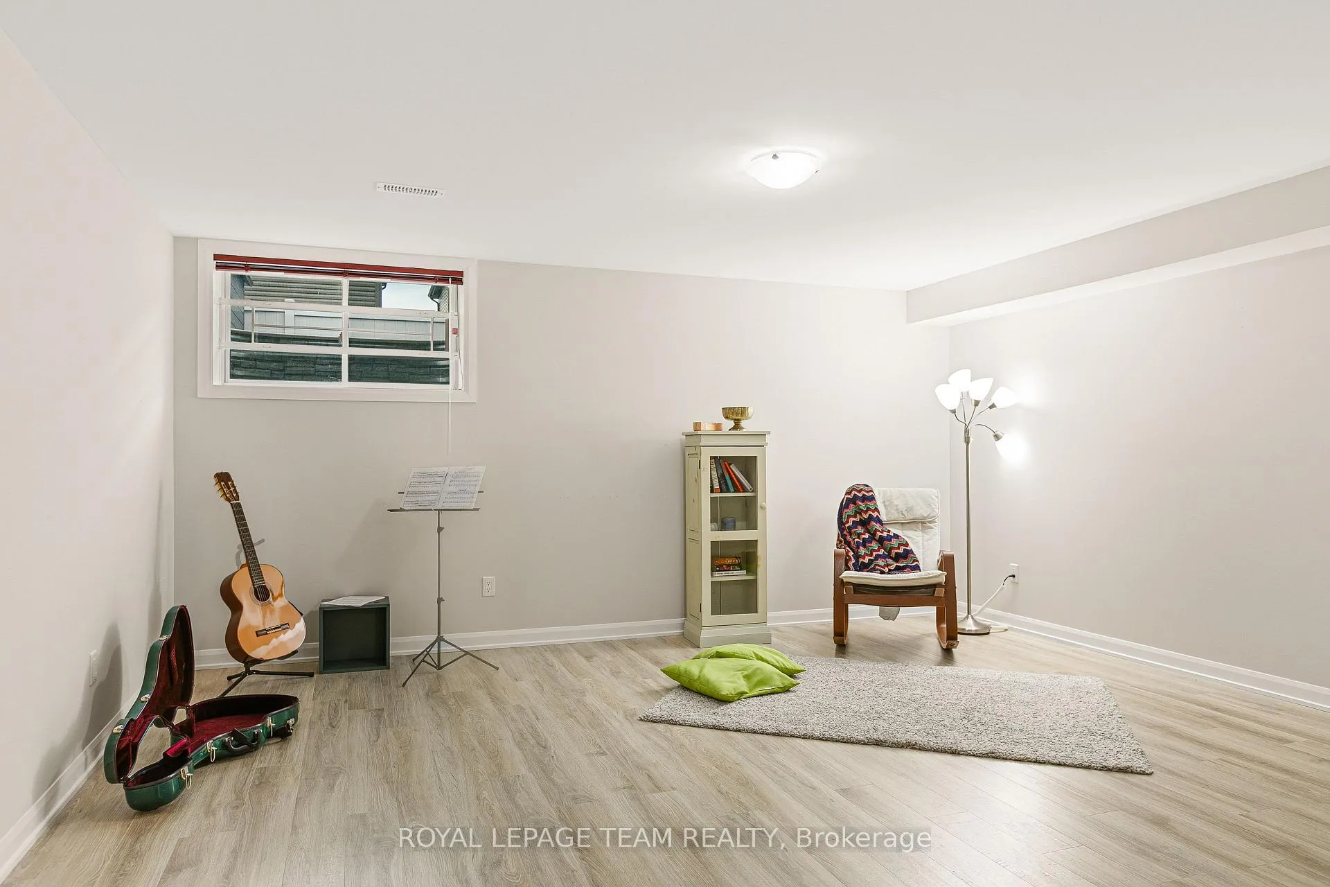 Photo 33 of 773 Coast Circle, Ottawa, Mahogany Community — HOMEH
