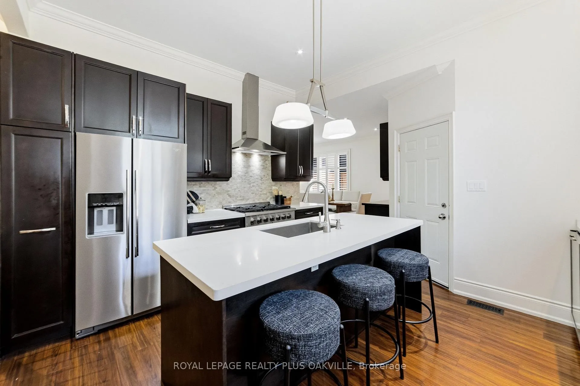 Photo 7 of 208 Mohawk Road, Oakville, Bronte — HOMEH