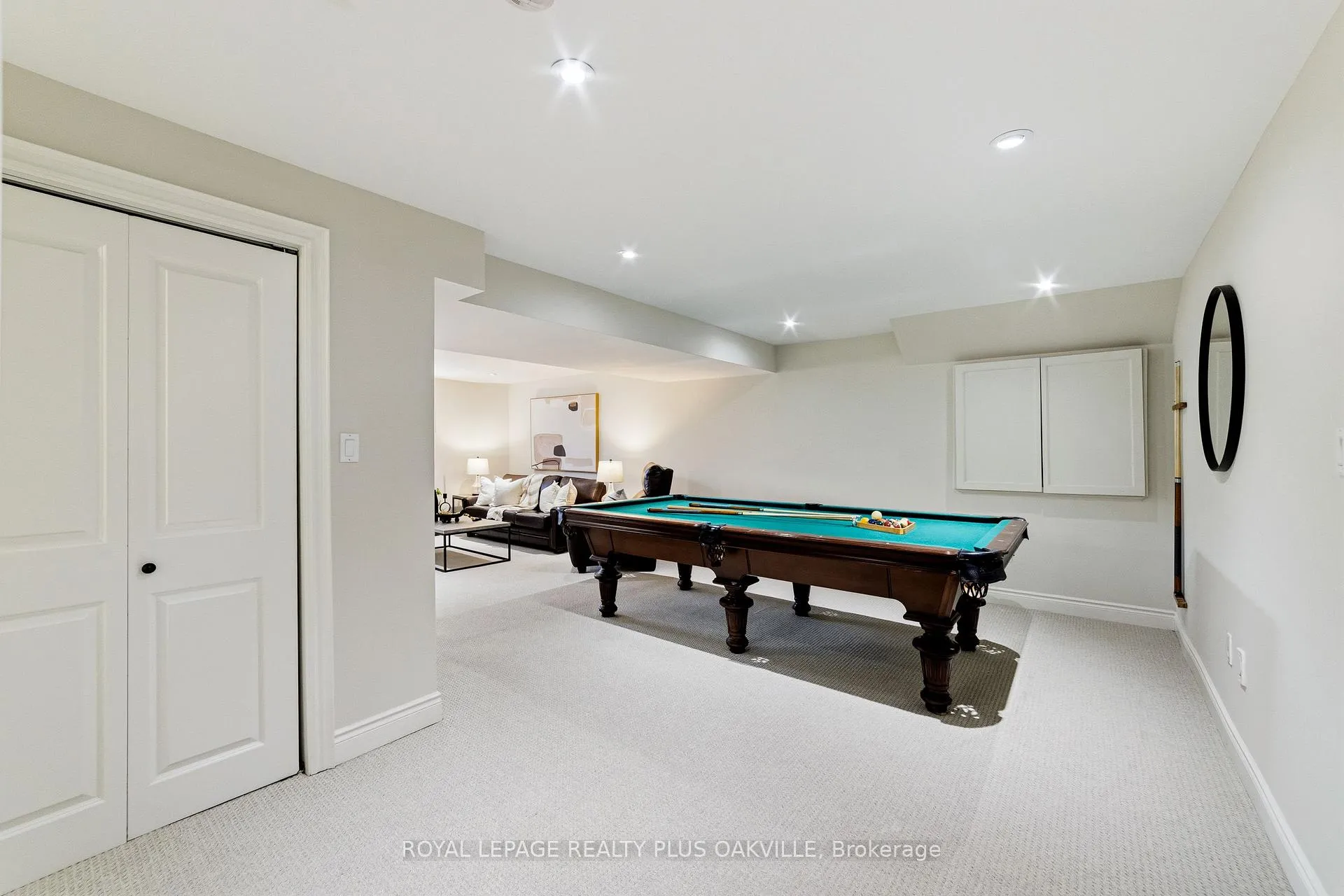 Photo 32 of 208 Mohawk Road, Oakville, Bronte — HOMEH