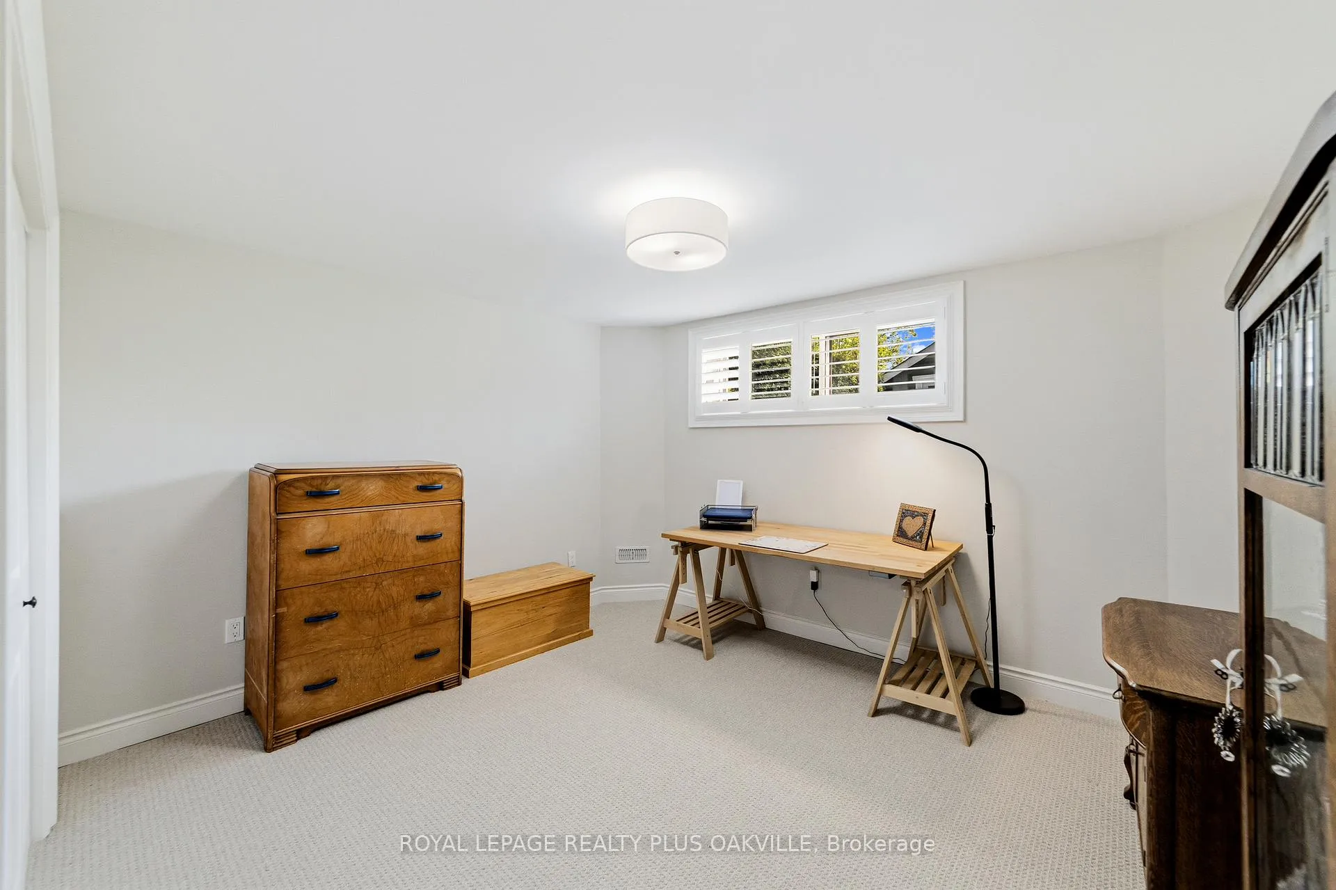 Photo 39 of 208 Mohawk Road, Oakville, Bronte — HOMEH