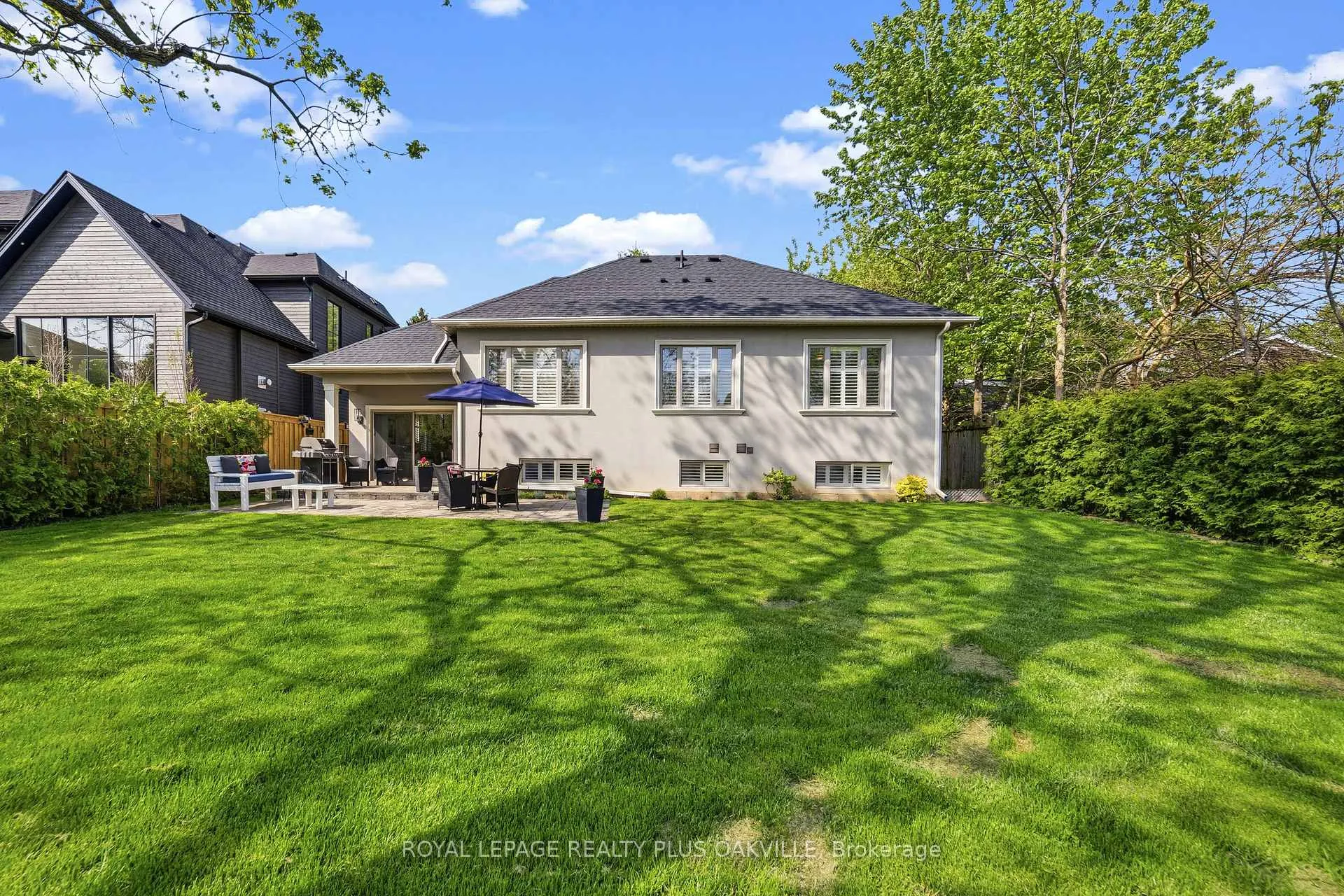 Photo 41 of 208 Mohawk Road, Oakville, Bronte — HOMEH
