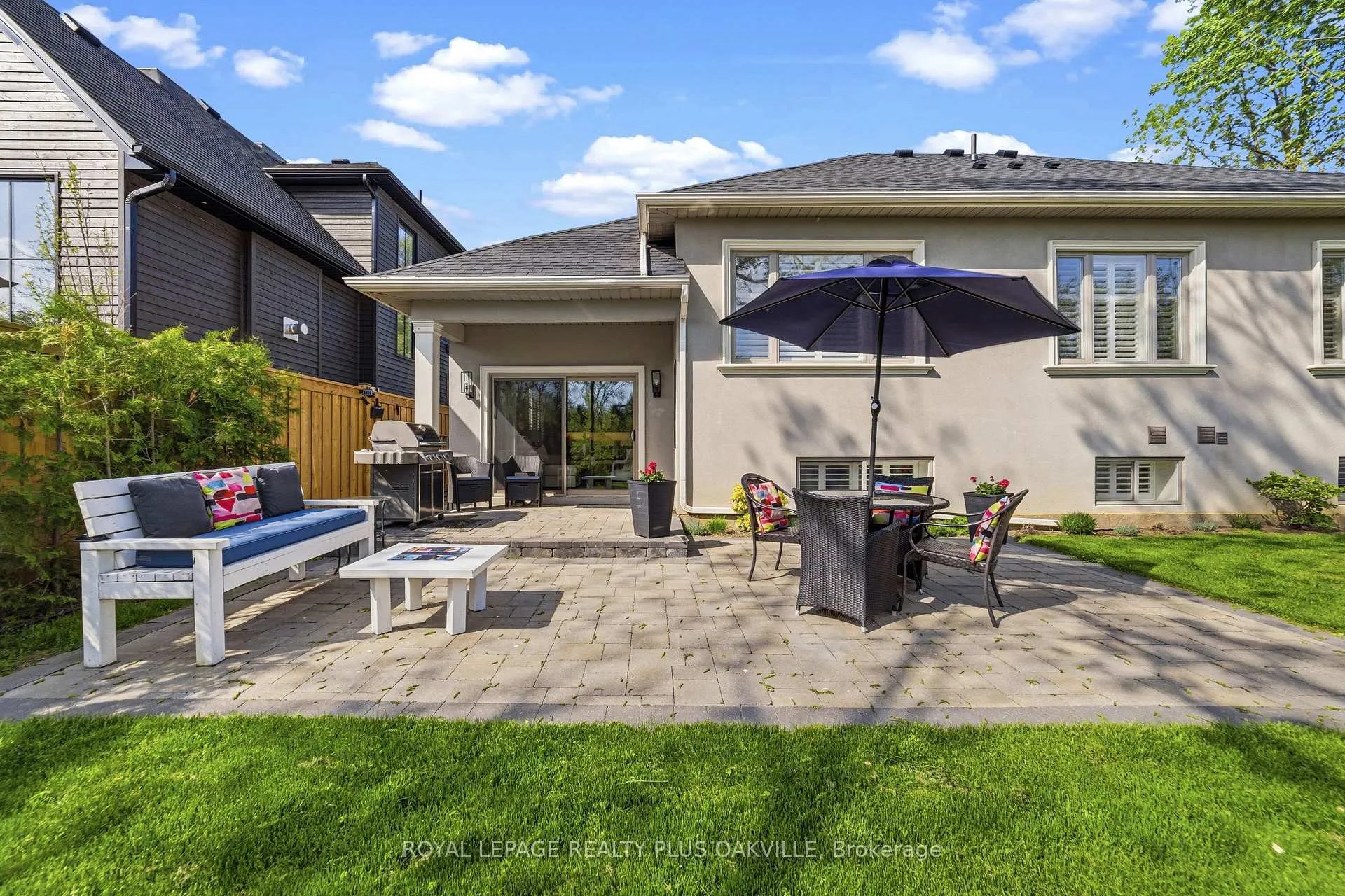Photo 44 of 208 Mohawk Road, Oakville, Bronte — HOMEH