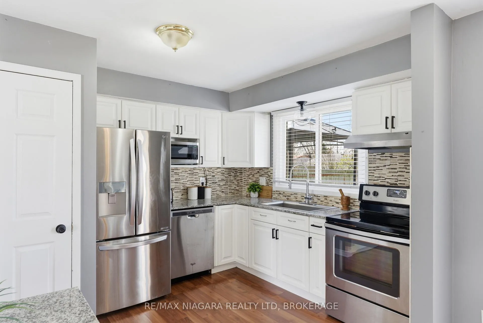 Photo 7 of 45 Meredith Drive, St. Catharines, Carlton/Bunting — HOMEH