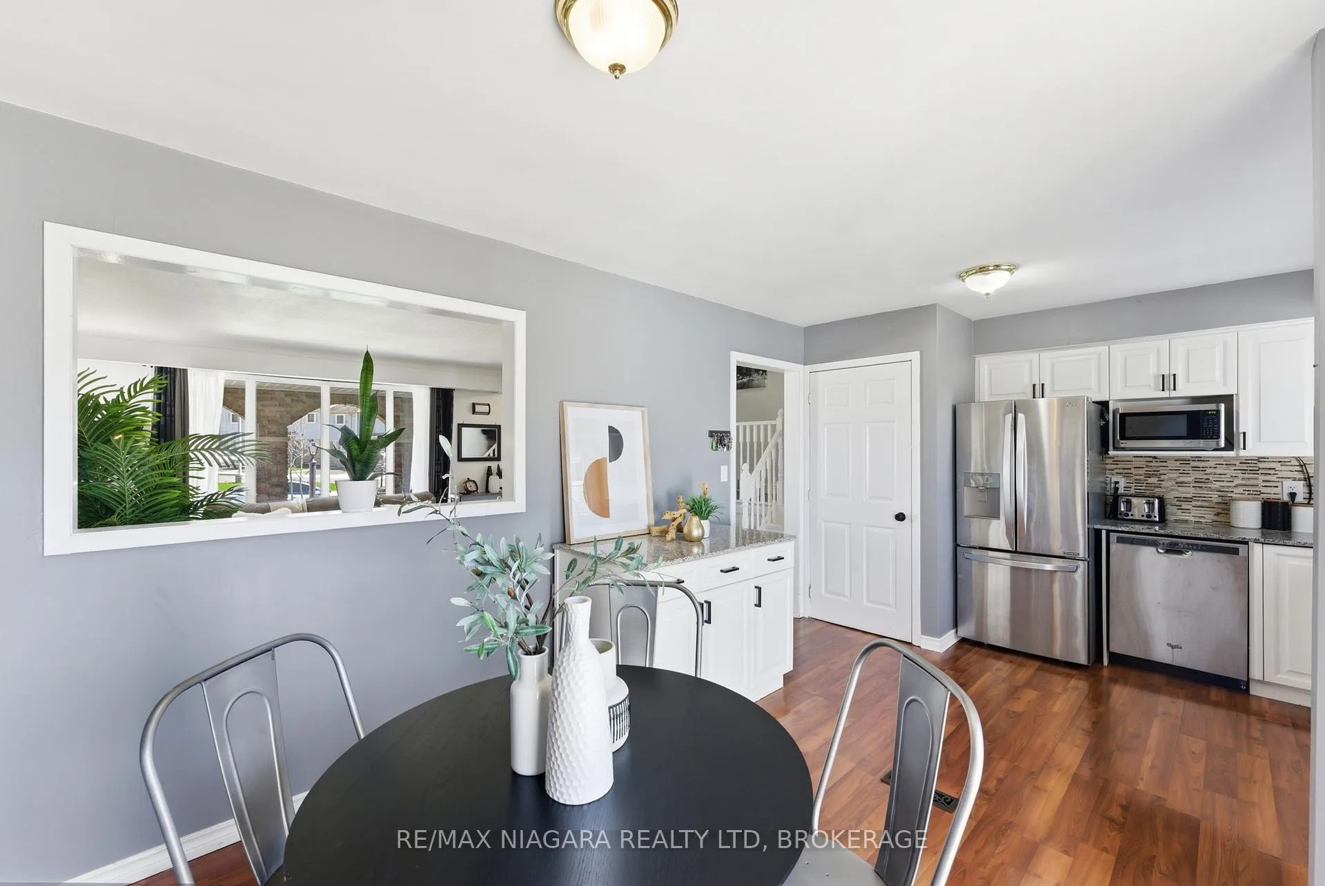 Photo 8 of 45 Meredith Drive, St. Catharines, Carlton/Bunting — HOMEH