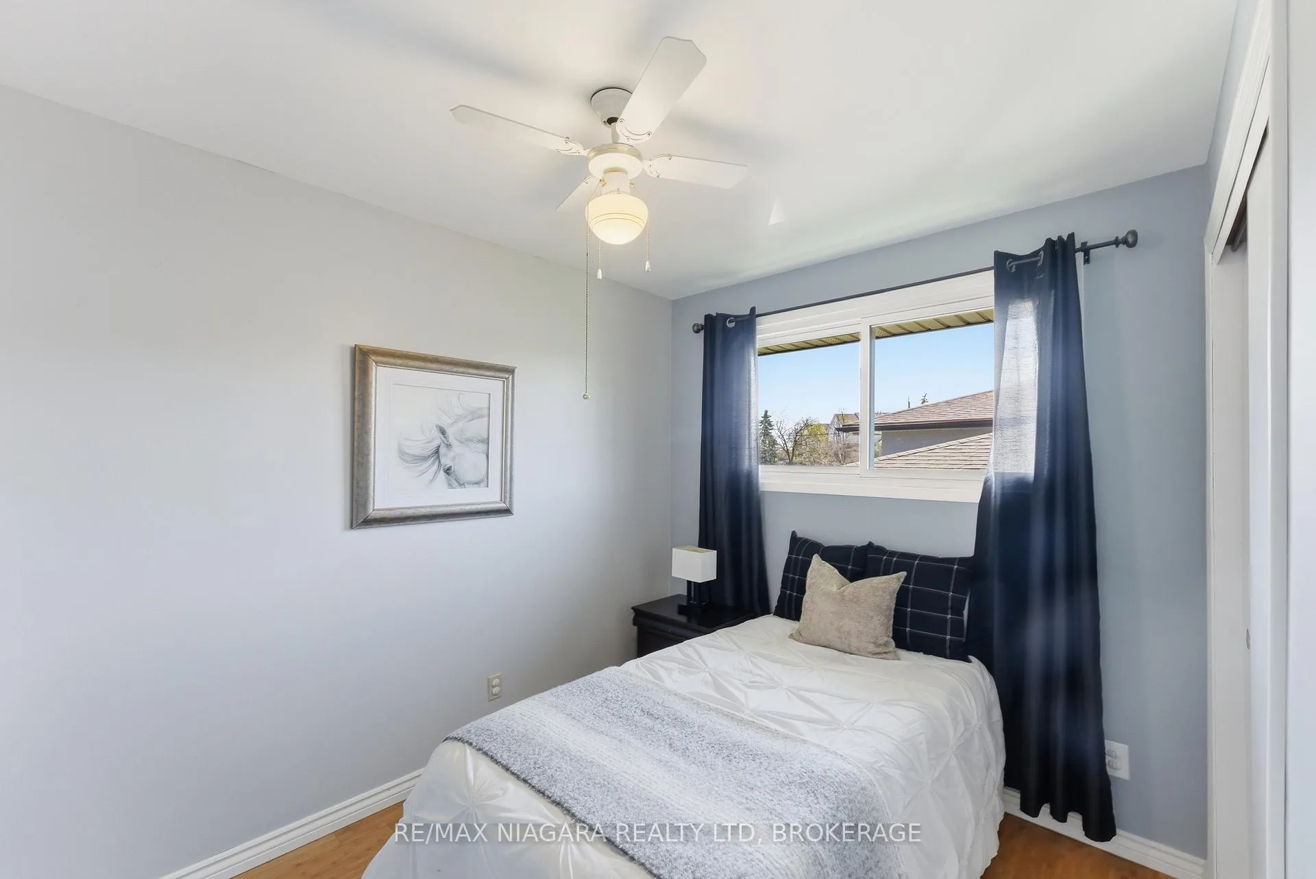 Photo 10 of 45 Meredith Drive, St. Catharines, Carlton/Bunting — HOMEH