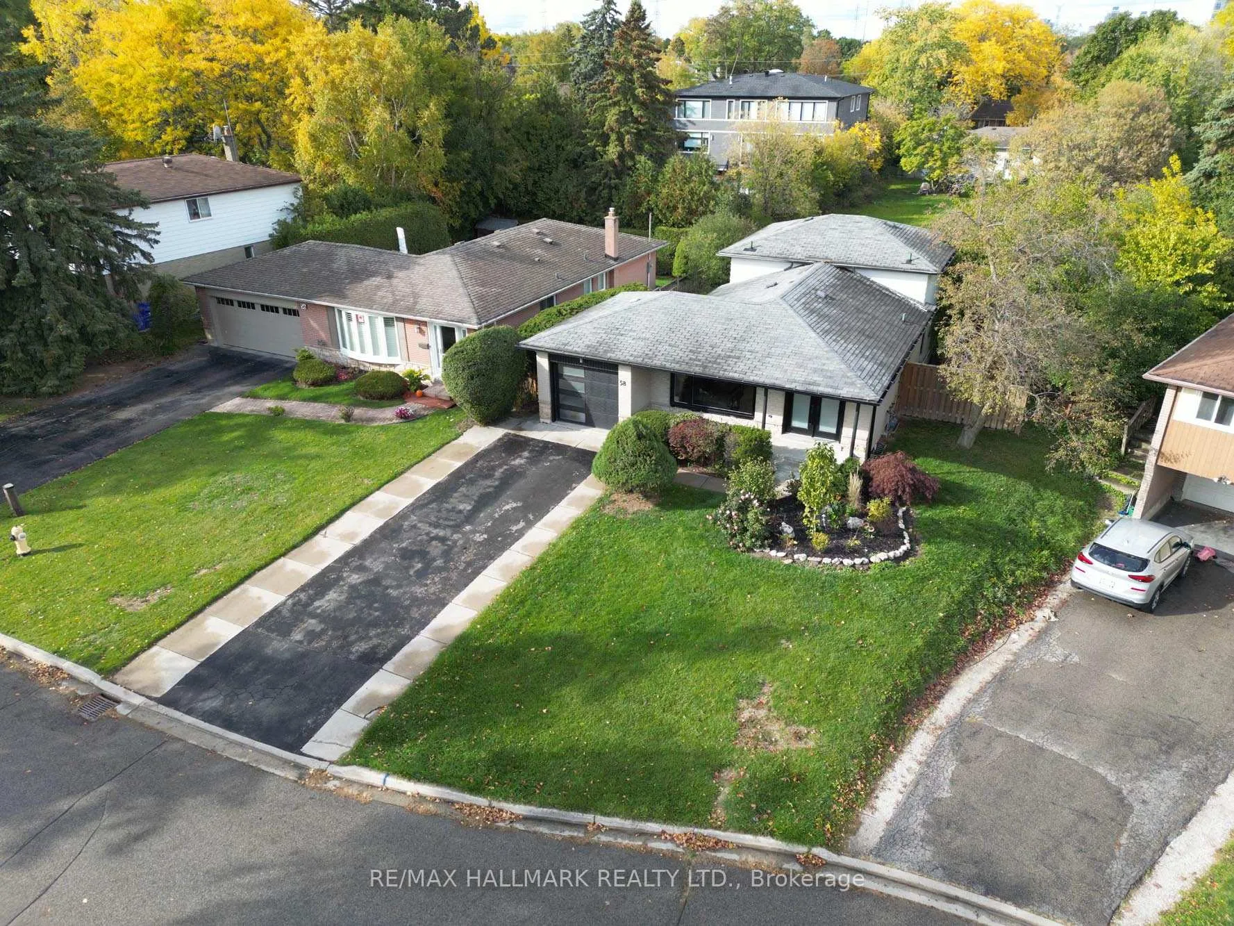 Photo 2 of 58 Normark Drive, Markham, Royal Orchard — HOMEH