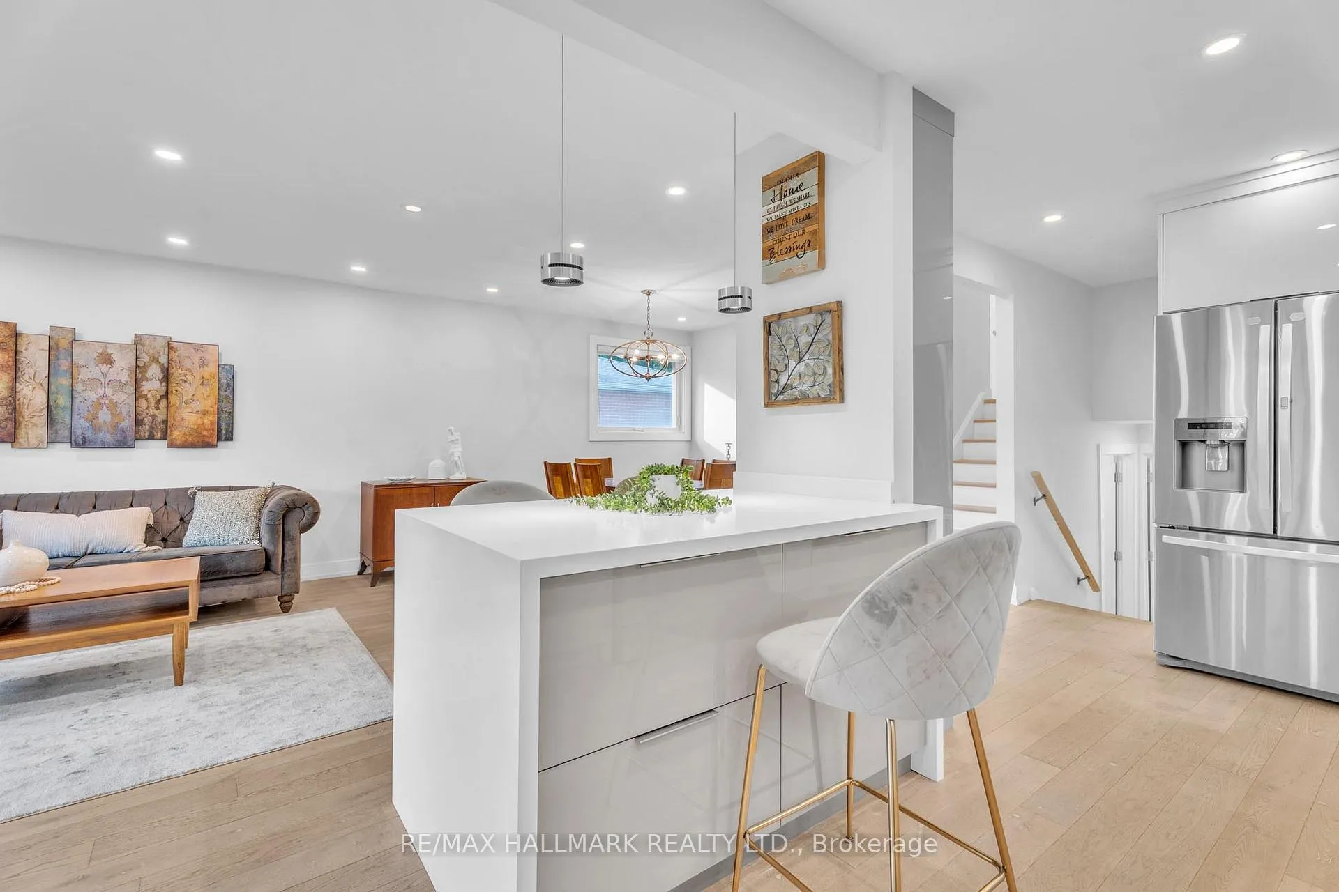 Photo 8 of 58 Normark Drive, Markham, Royal Orchard — HOMEH