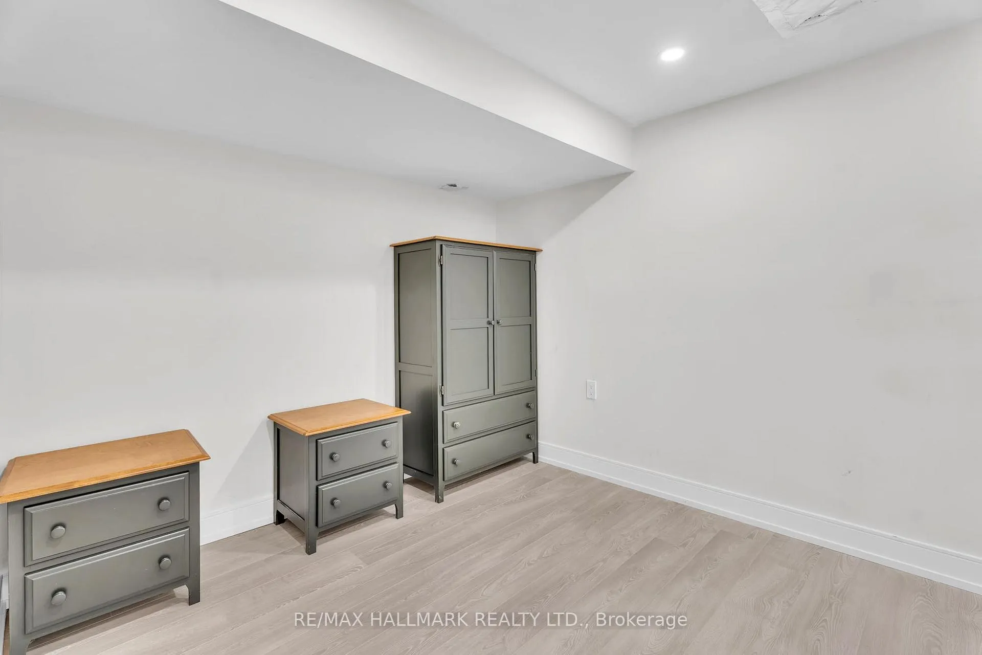 Photo 20 of 58 Normark Drive, Markham, Royal Orchard — HOMEH