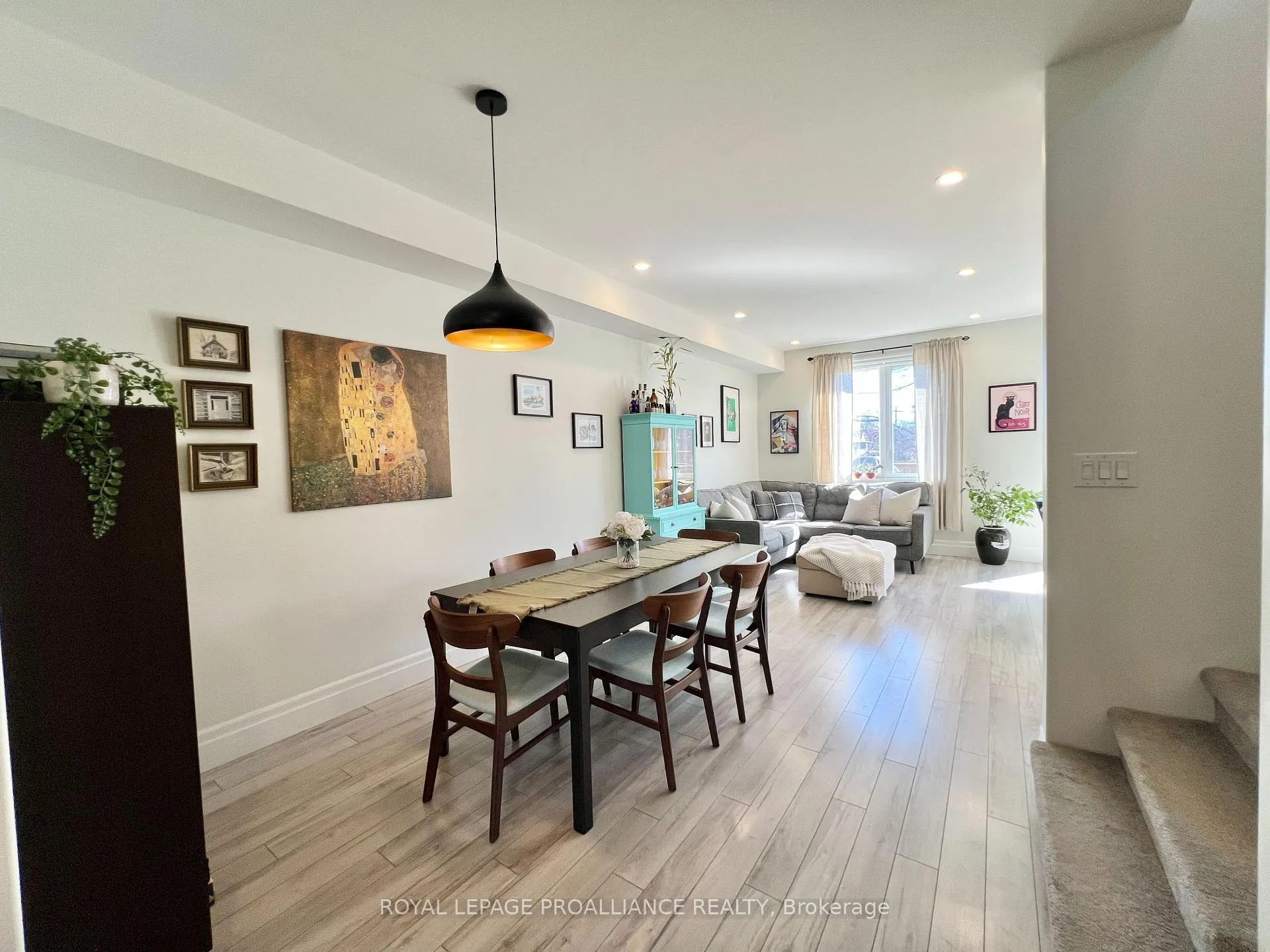 Photo 4 of 26 Curtis Street, Prince Edward County, Picton Ward — HOMEH