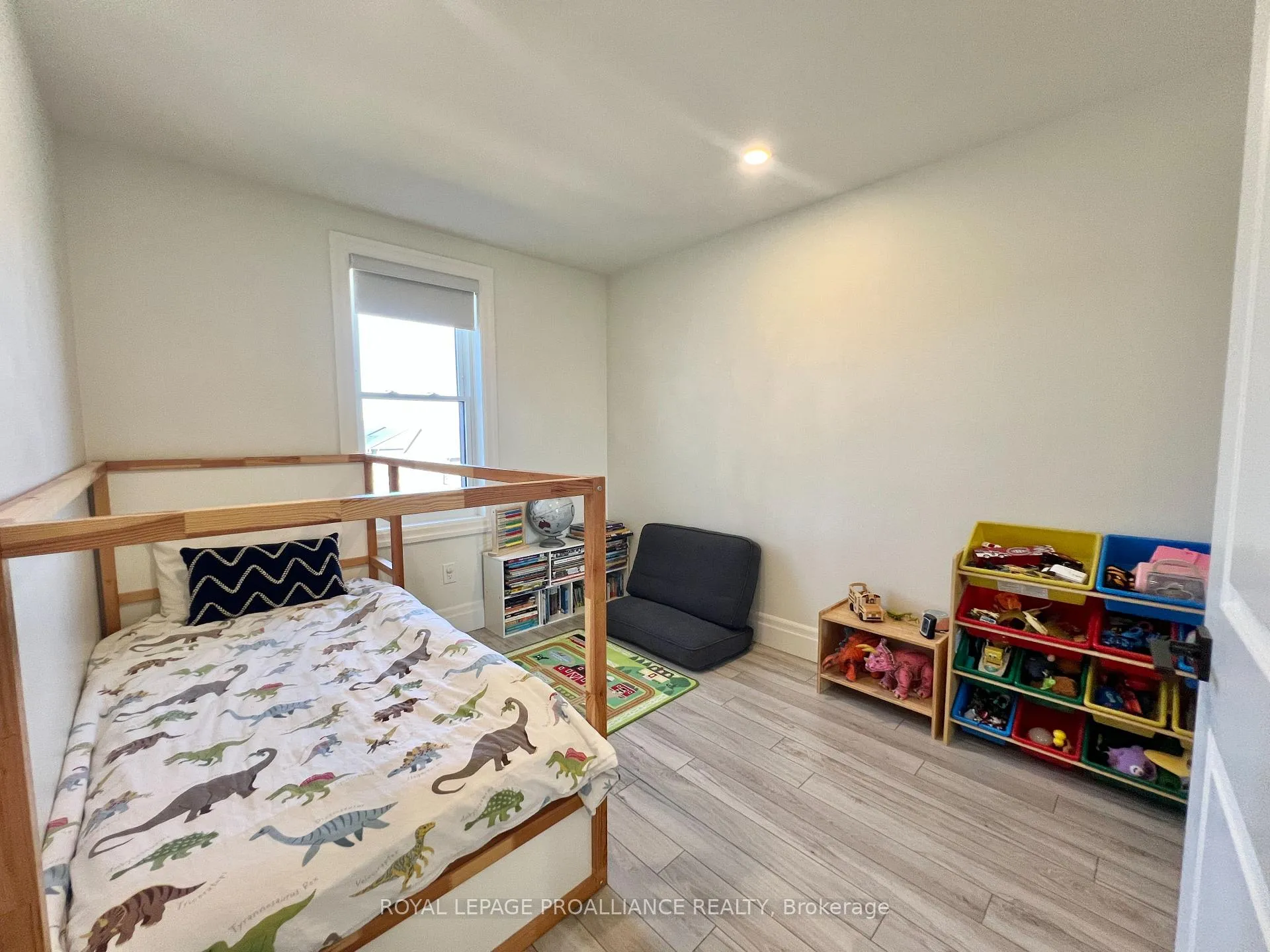 Photo 13 of 26 Curtis Street, Prince Edward County, Picton Ward — HOMEH