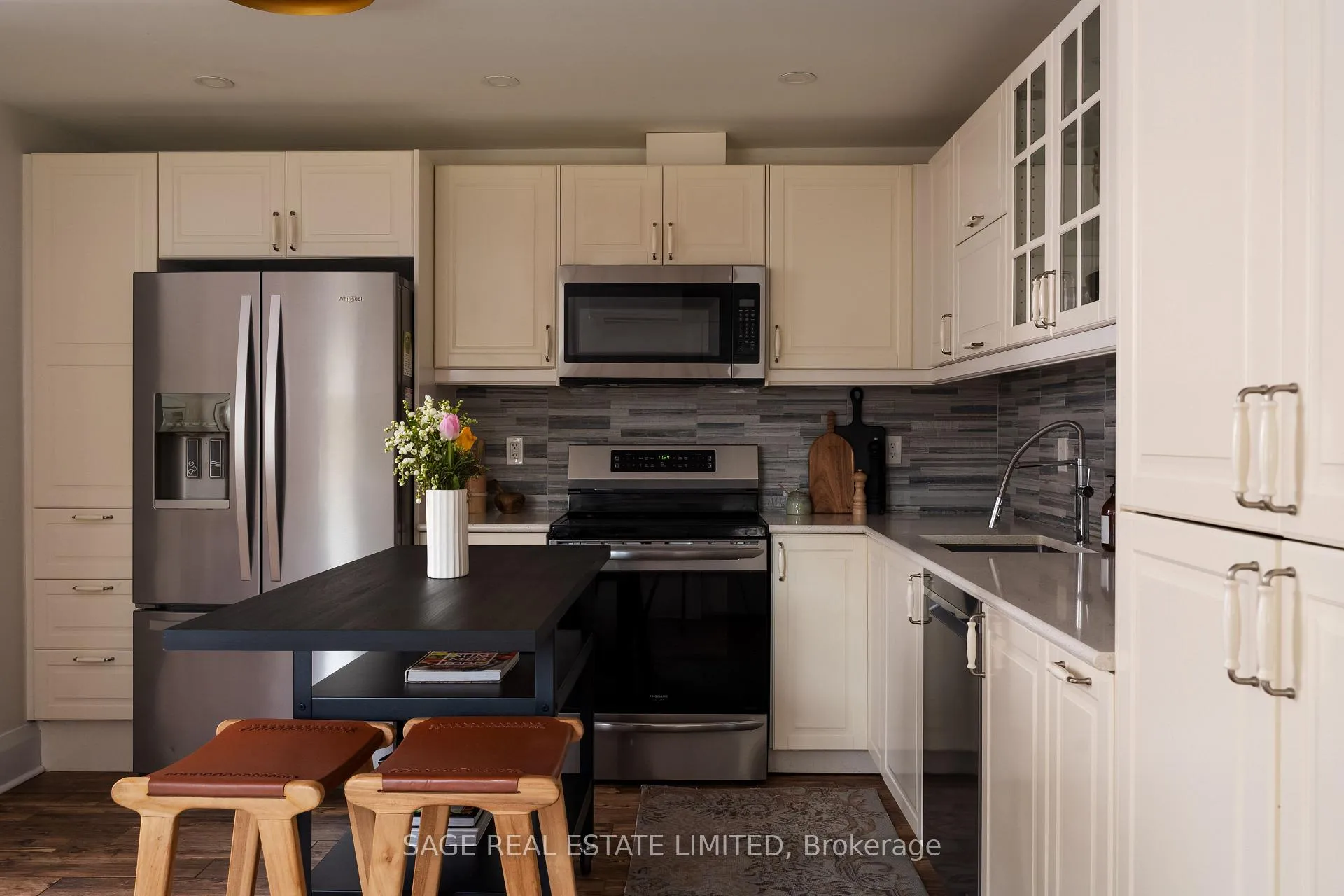 Photo 39 of 300 Westlake Avenue, Toronto, Woodbine-Lumsden — HOMEH