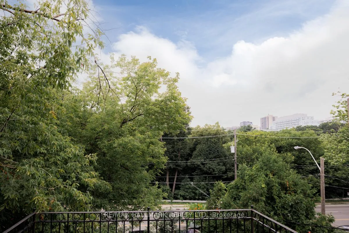 Photo 16 of Unit 2A, 483 Parkside Drive, Toronto, High Park-Swansea — HOMEH