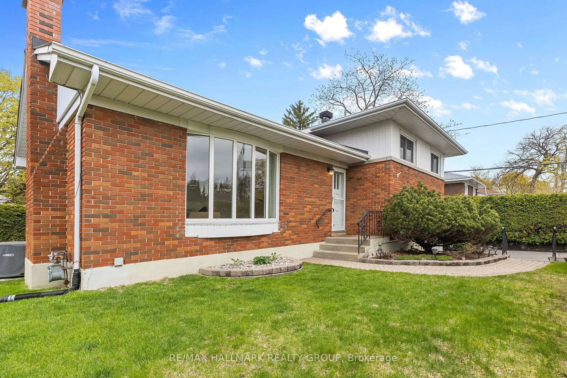 Photo 1 of 1981 Navaho Drive, Ottawa, Bel Air Heights — HOMEH