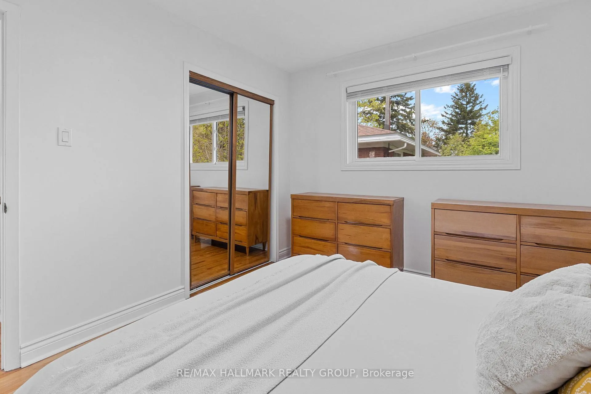 Photo 15 of 1981 Navaho Drive, Ottawa, Bel Air Heights — HOMEH