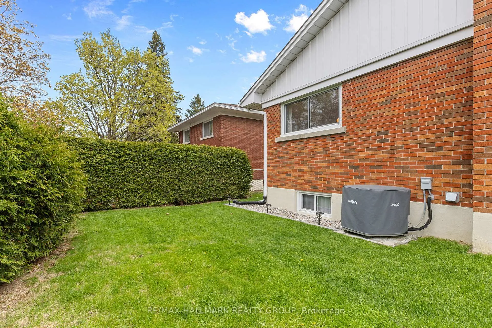 Photo 28 of 1981 Navaho Drive, Ottawa, Bel Air Heights — HOMEH