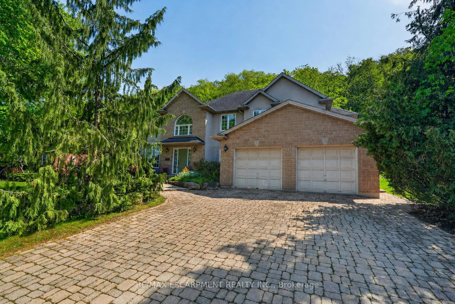 Photo 1 of 144 Dorchester Drive, Grimsby, Grimsby East — HOMEH