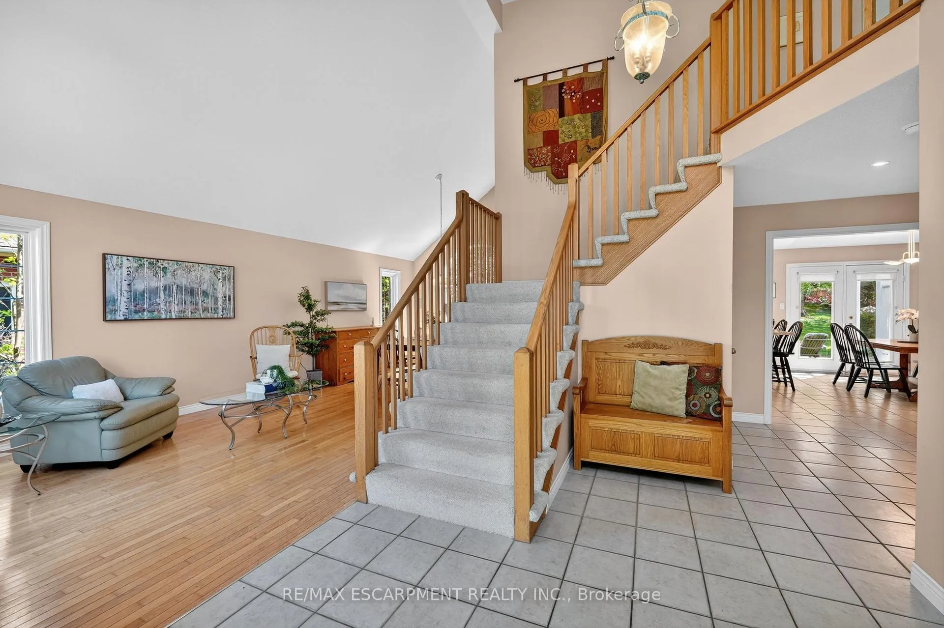 Photo 14 of 144 Dorchester Drive, Grimsby, Grimsby East — HOMEH