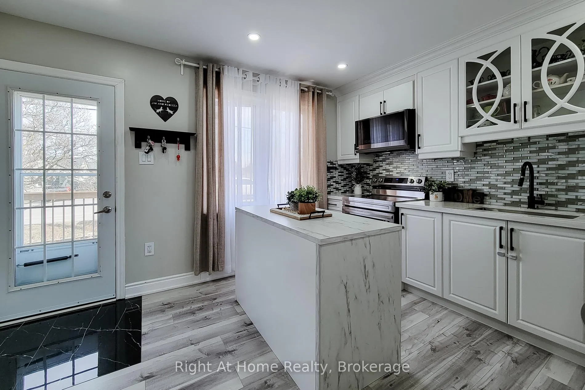 Photo 6 of 321 Dewitt Road N, Hamilton, Stoney Creek Industrial — HOMEH