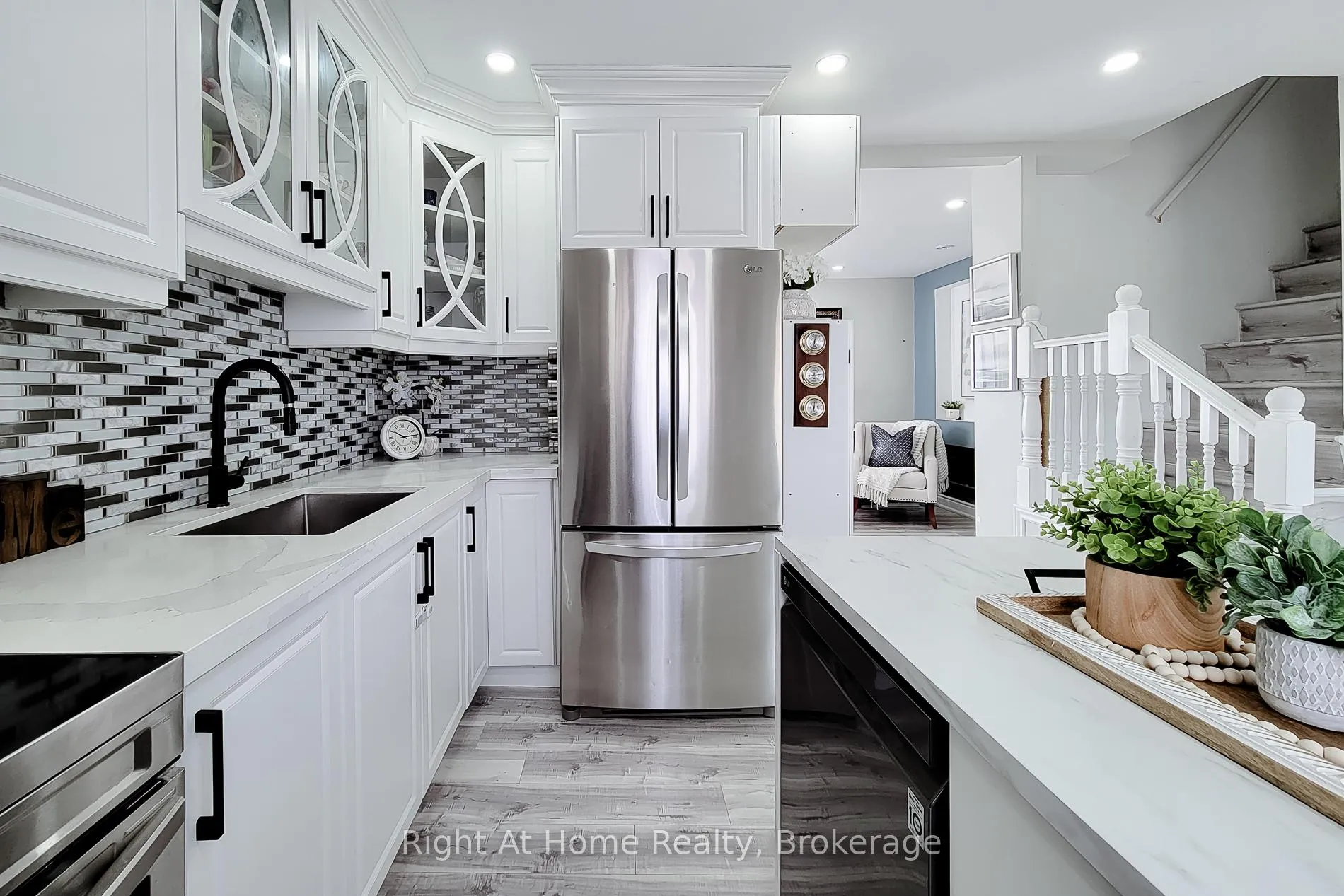 Photo 8 of 321 Dewitt Road N, Hamilton, Stoney Creek Industrial — HOMEH