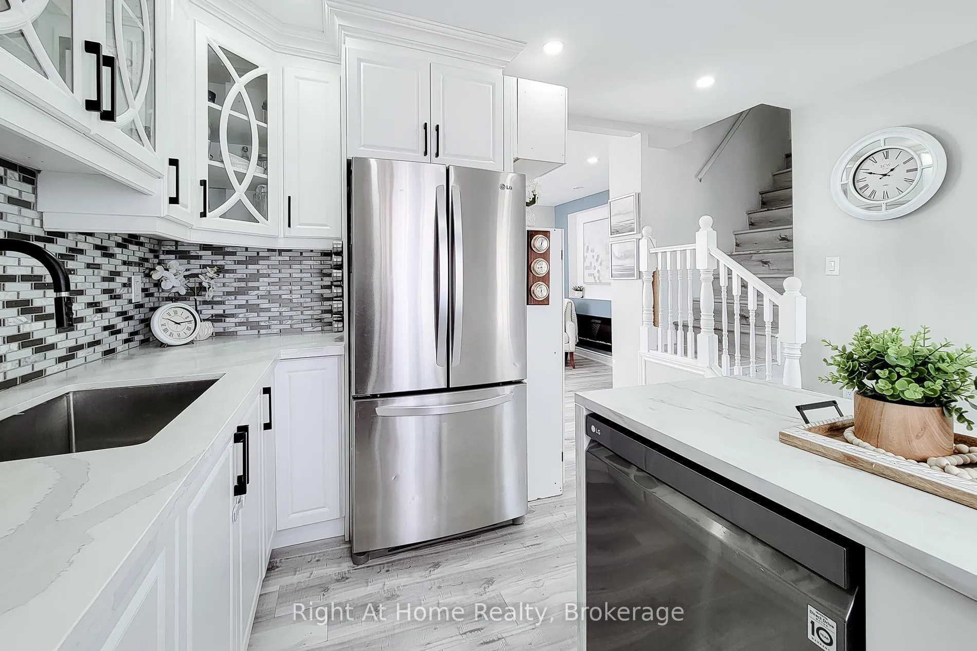 Photo 11 of 321 Dewitt Road N, Hamilton, Stoney Creek Industrial — HOMEH