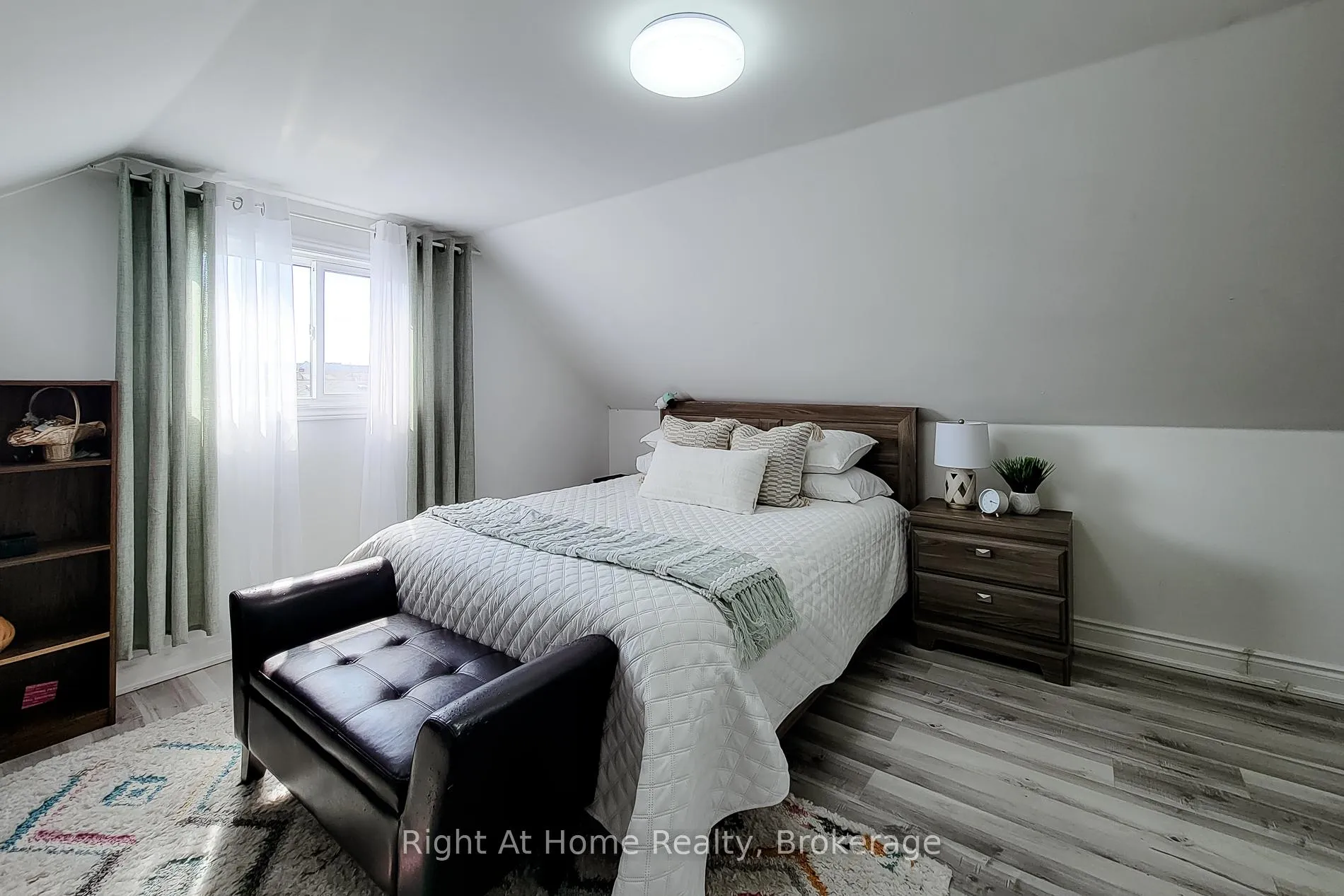 Photo 32 of 321 Dewitt Road N, Hamilton, Stoney Creek Industrial — HOMEH
