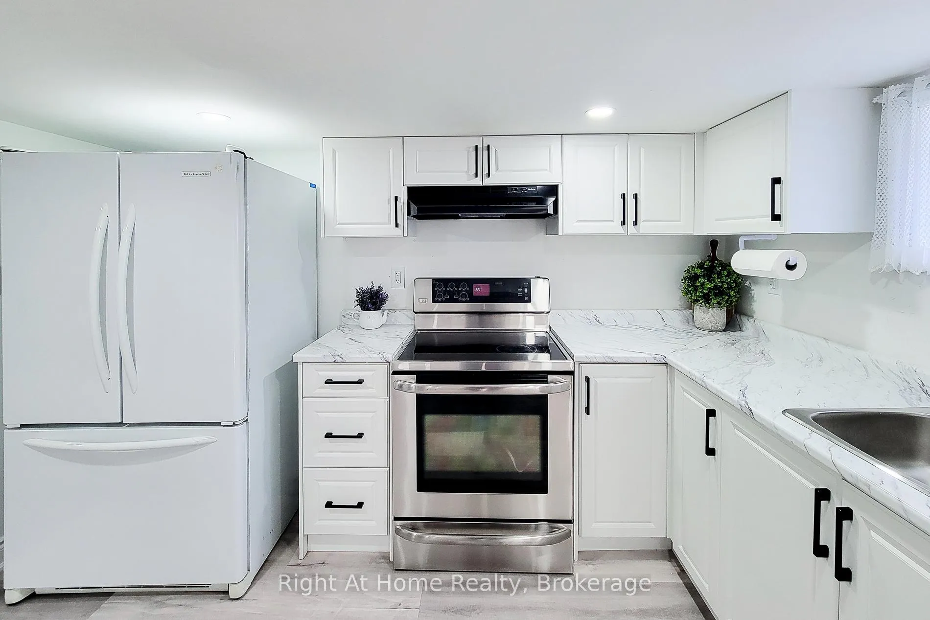 Photo 39 of 321 Dewitt Road N, Hamilton, Stoney Creek Industrial — HOMEH