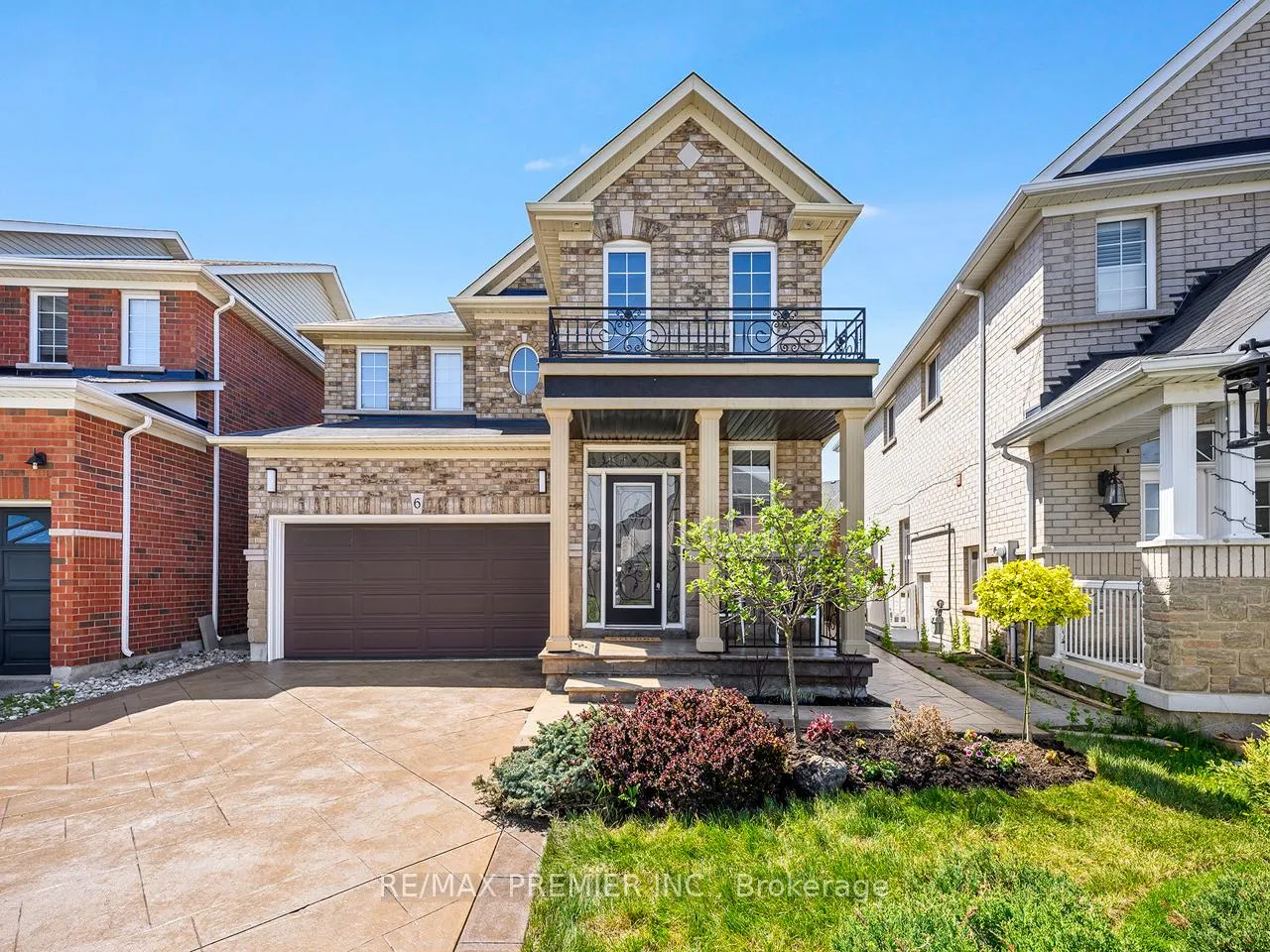 Front of 6 Lockburn Crescent