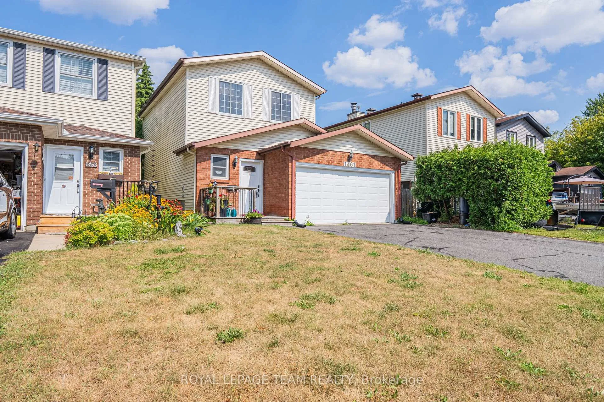 Photo 2 of 1461 Tours Place, Ottawa, Chateauneuf — HOMEH