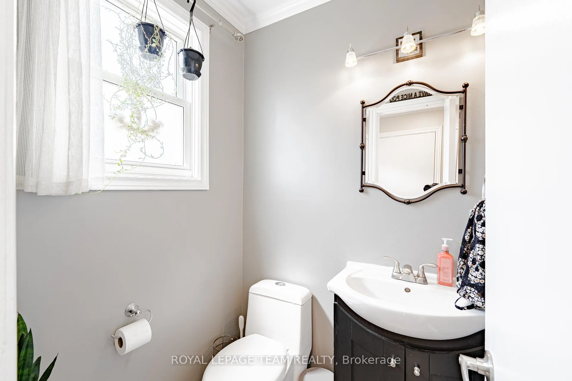 Photo 8 of 1461 Tours Place, Ottawa, Chateauneuf — HOMEH