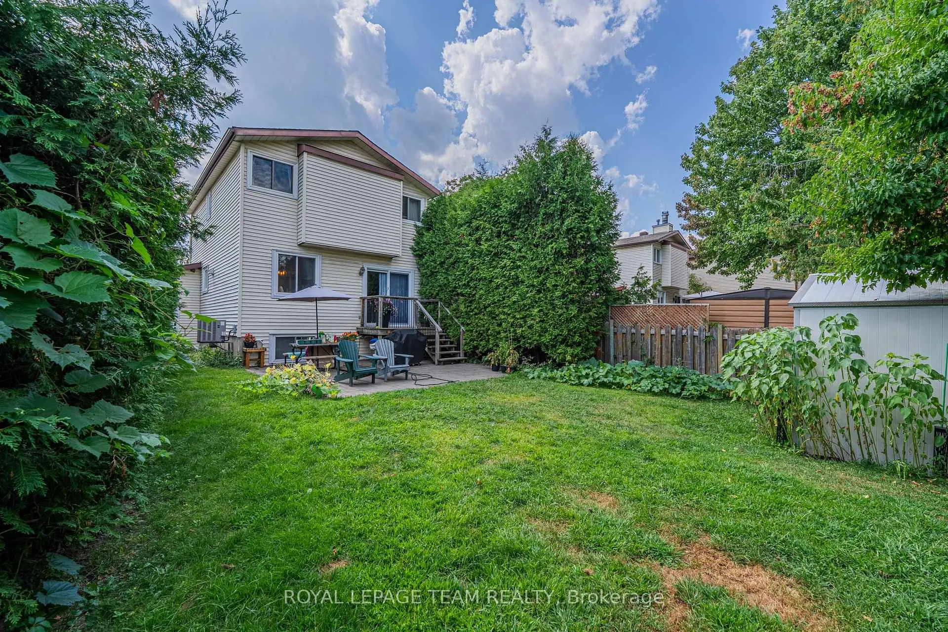 Photo 9 of 1461 Tours Place, Ottawa, Chateauneuf — HOMEH