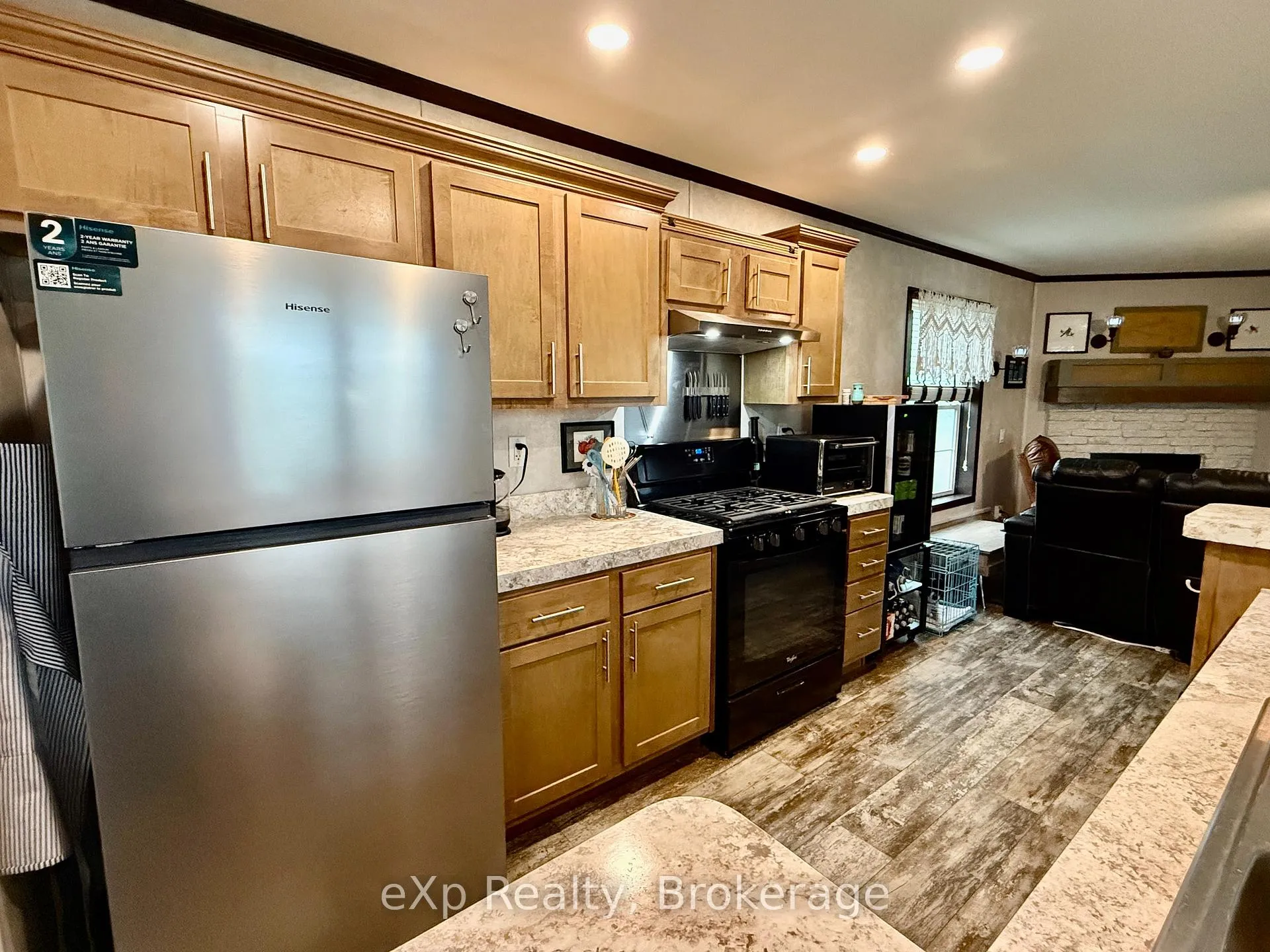 Photo 9 of 35 Dove Road, Brockton — HOMEH