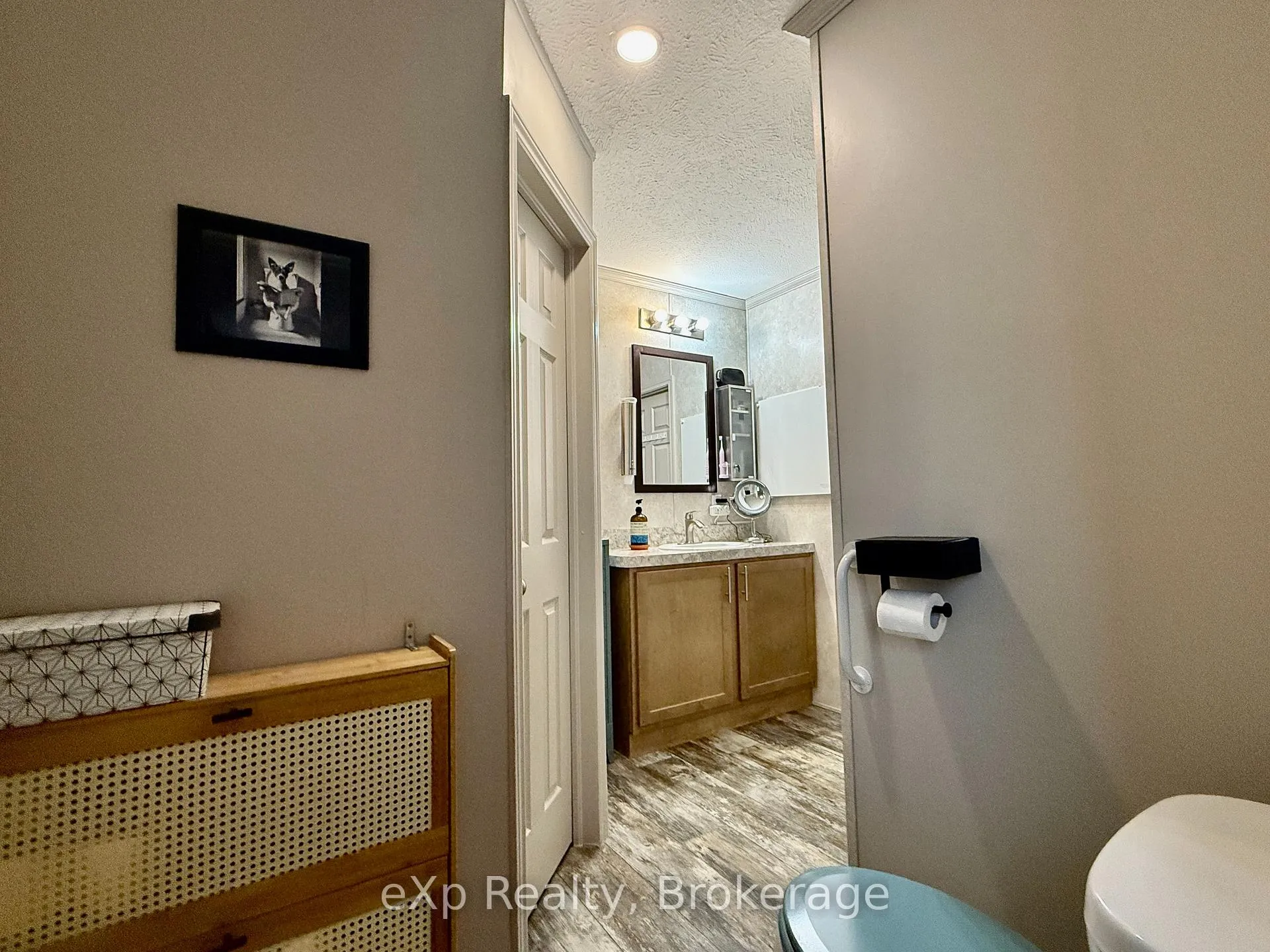 Photo 21 of 35 Dove Road, Brockton — HOMEH