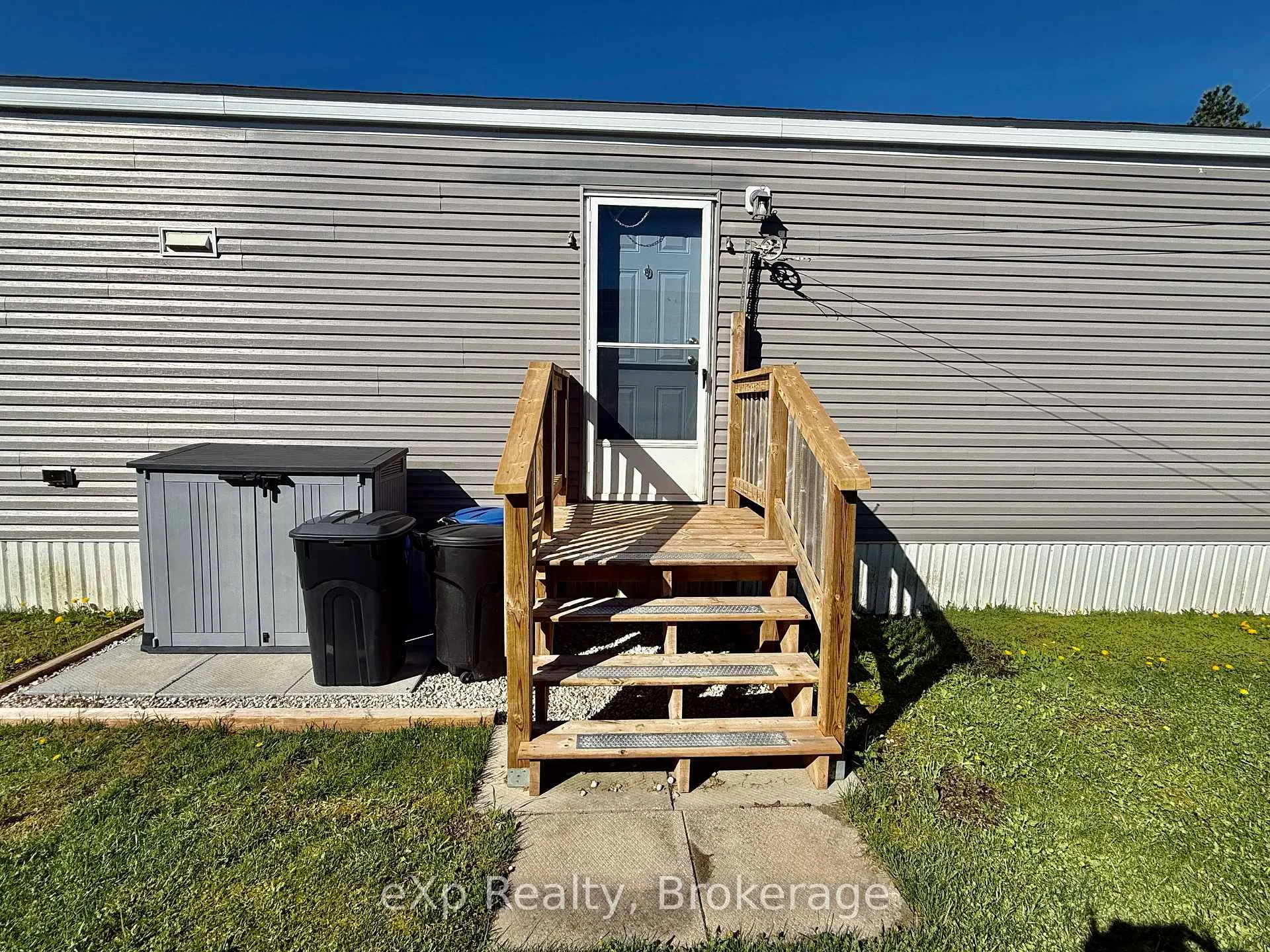 Photo 24 of 35 Dove Road, Brockton — HOMEH