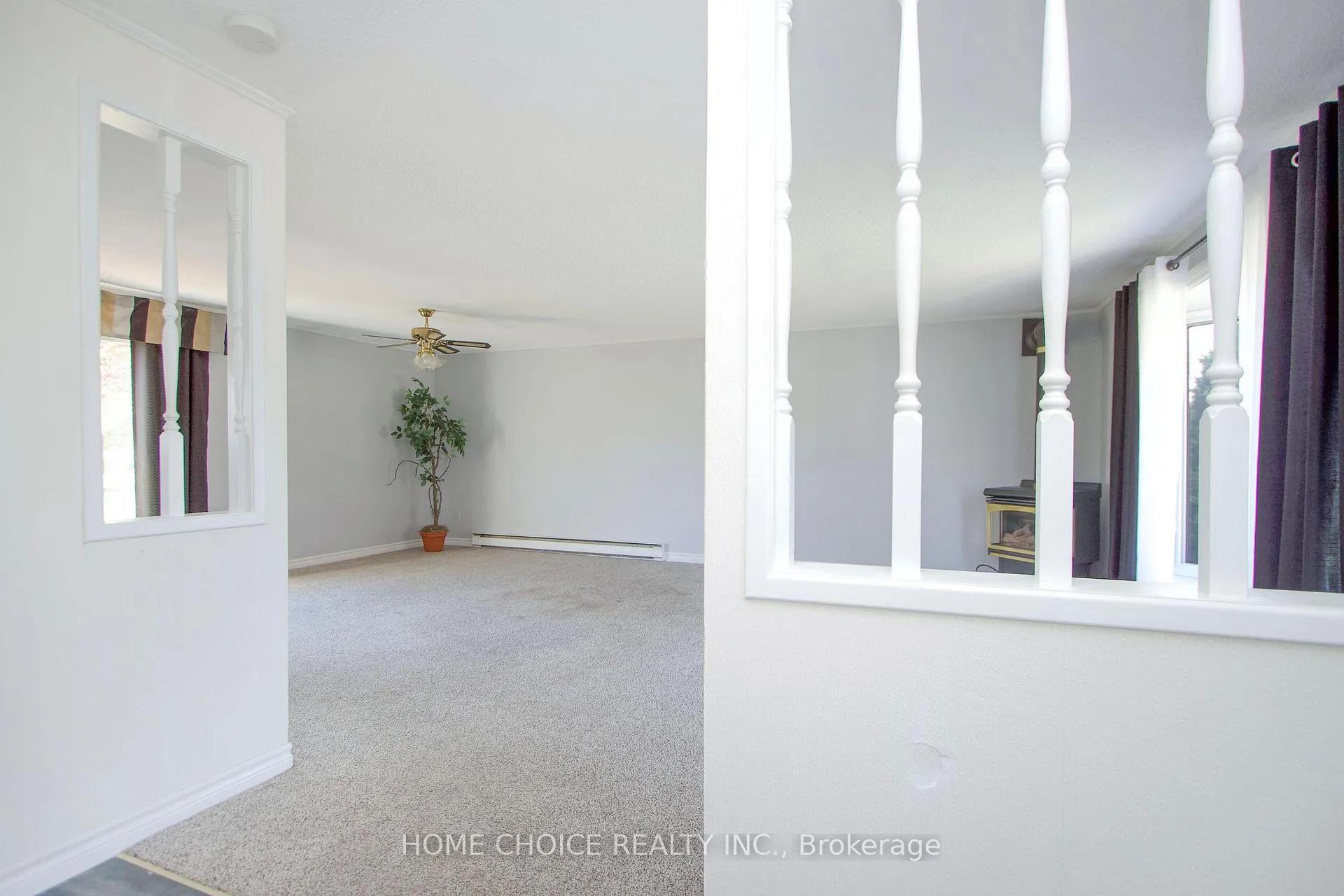 Photo 5 of 46 Fairway Drive, Clarington, Newcastle — HOMEH