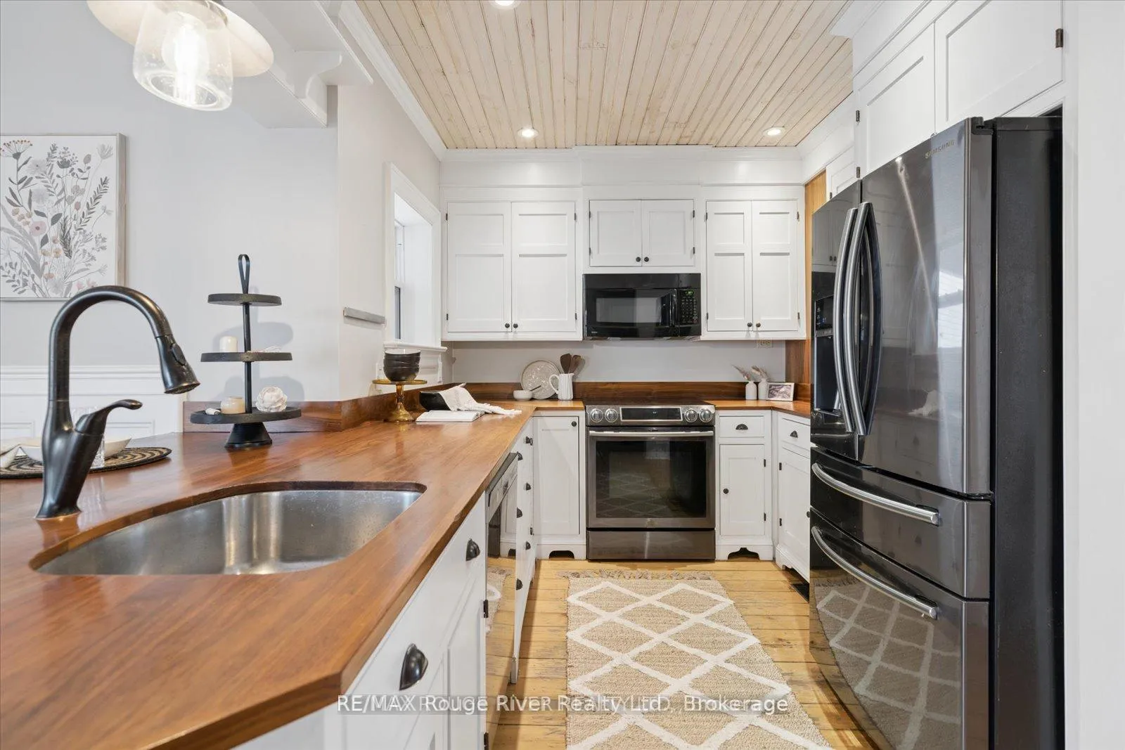 Photo 16 of 63 Downey Drive, Whitby, Brooklin — HOMEH
